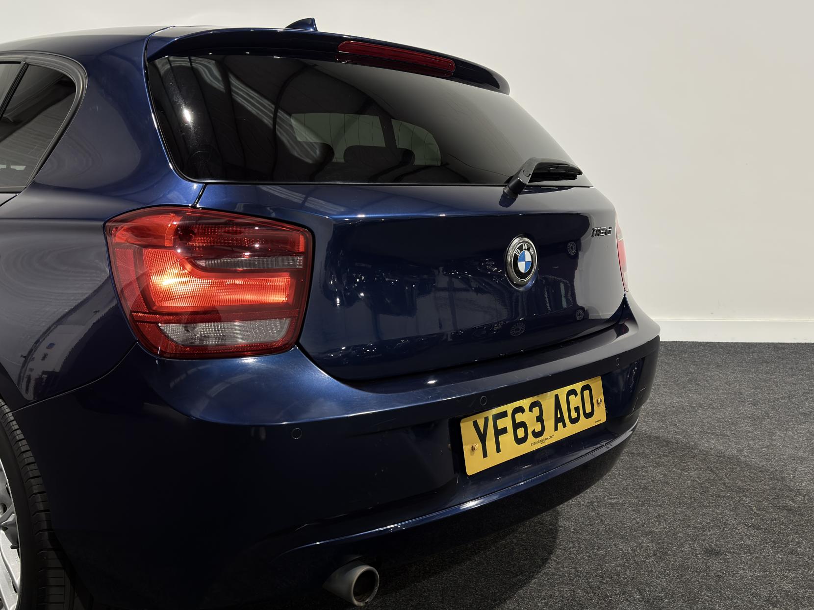 BMW 1 Series 2.0 116d SE Hatchback 5dr Diesel Auto Euro 5 (s/s) (116 ps)