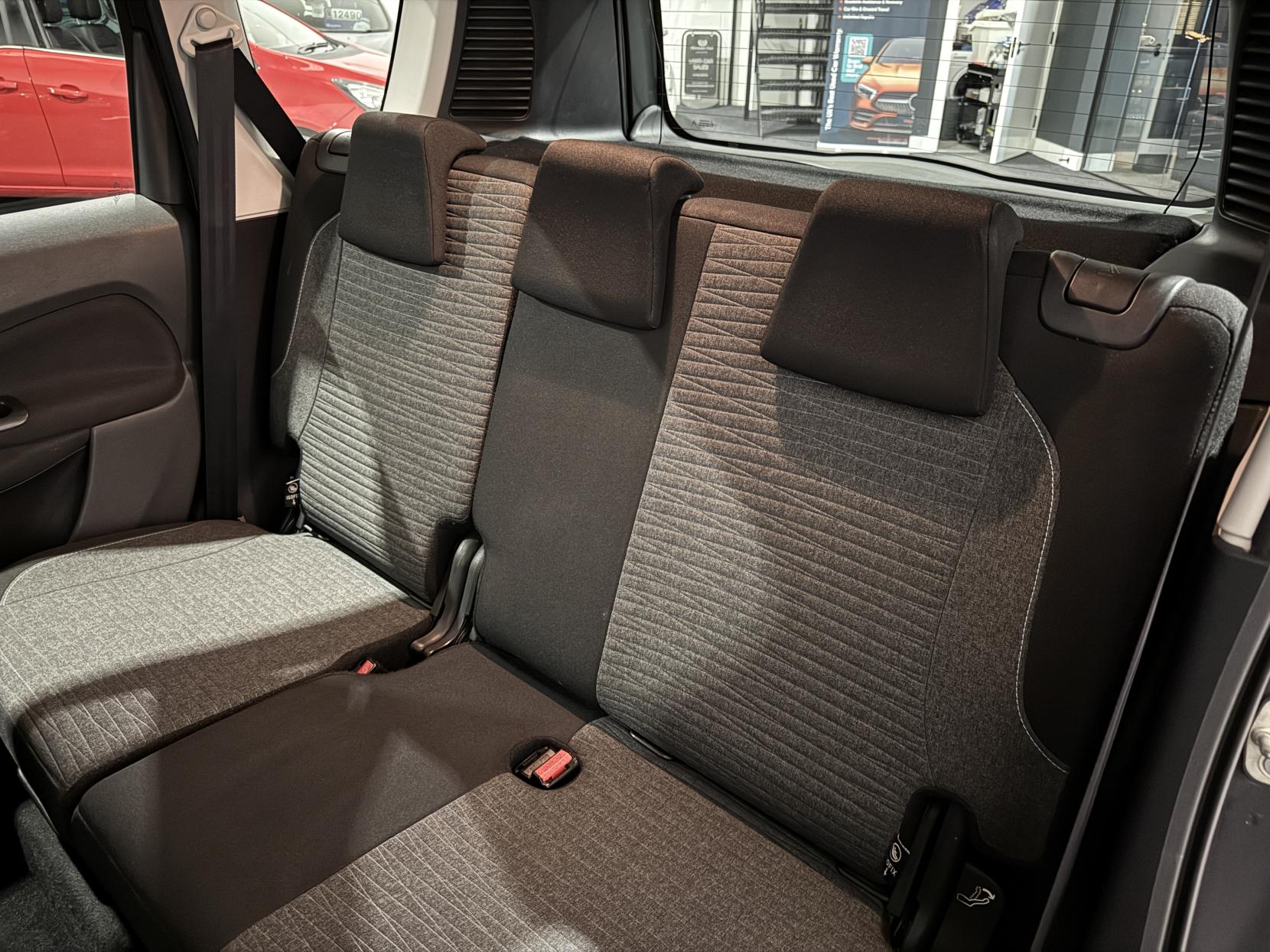 Citroen C3 Picasso 1.2 PureTech Edition MPV 5dr Petrol Manual Euro 6 (110 ps)