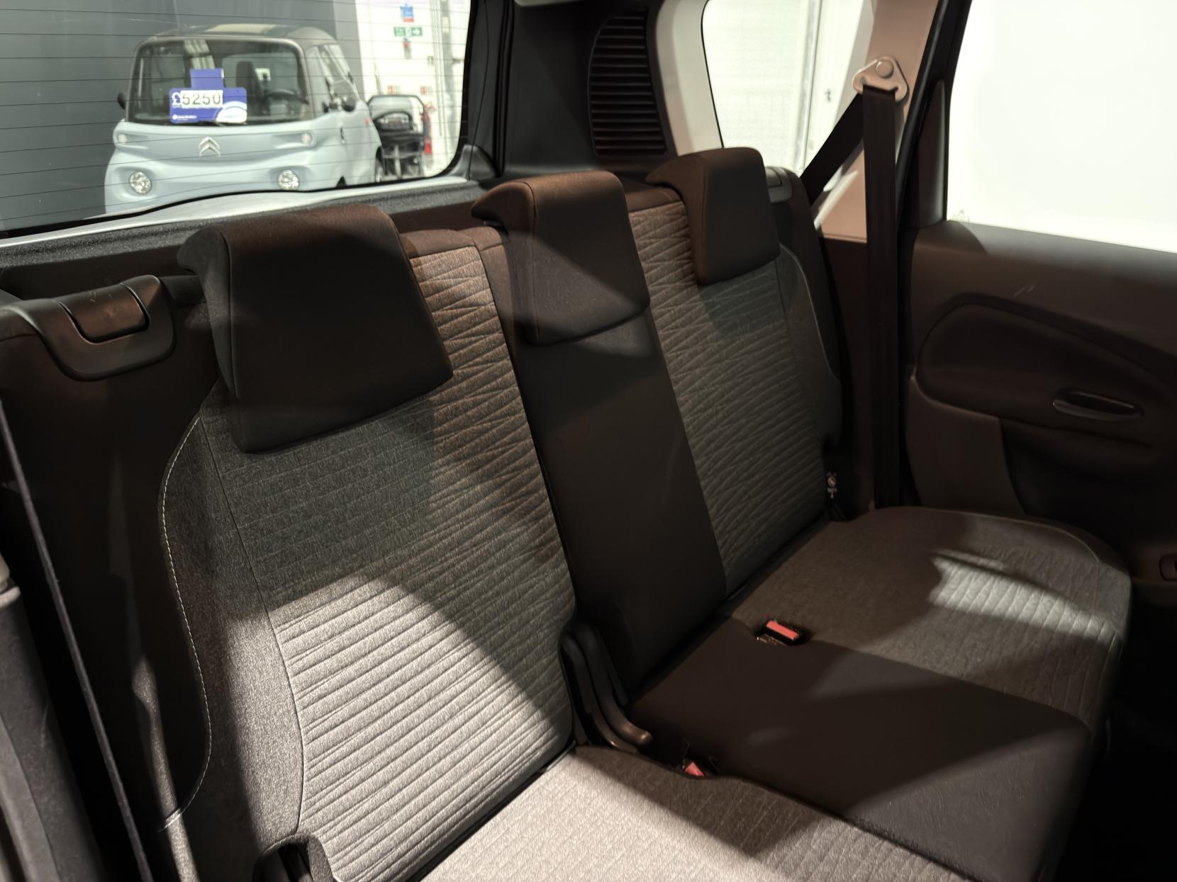 Citroen C3 Picasso 1.2 PureTech Edition MPV 5dr Petrol Manual Euro 6 (110 ps)
