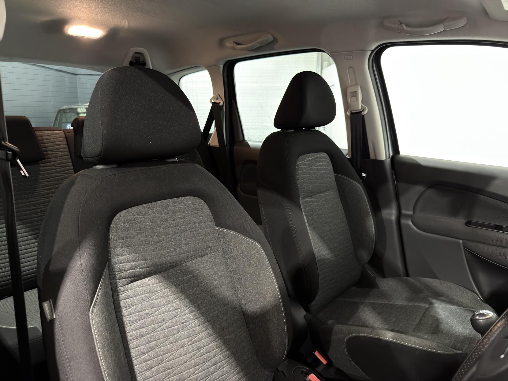 Citroen C3 Picasso 1.2 PureTech Edition MPV 5dr Petrol Manual Euro 6 (110 ps)