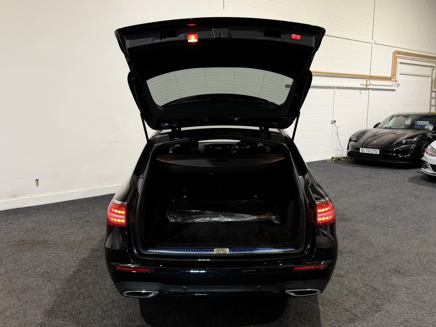 Mercedes-Benz E Class 2.0 E300dh MHEV AMG Line Night Edition (Premium Plus) Estate 5dr Diesel Hybrid G-Tronic+ 4MATIC Euro 6 (s/s) (285 ps)