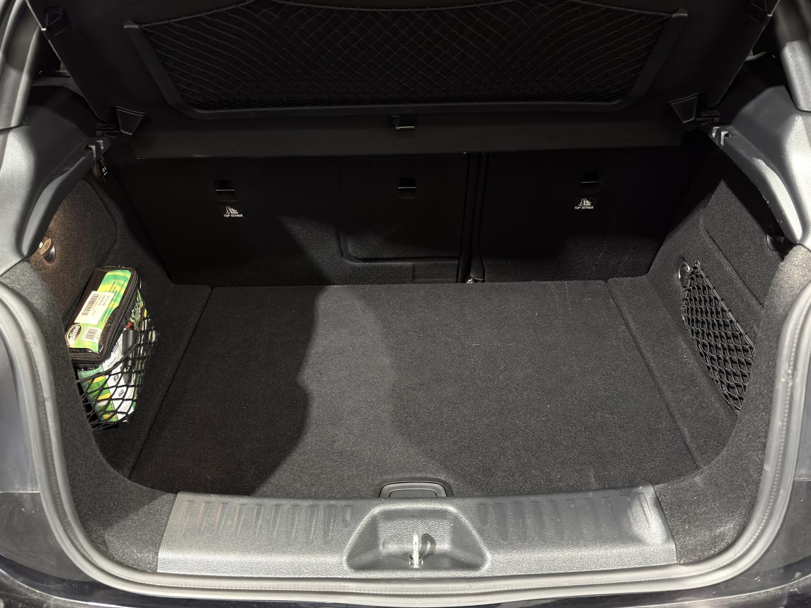 Mercedes-Benz A 200 1.6 AMG LINE PREM AUTO W176 (2012-)