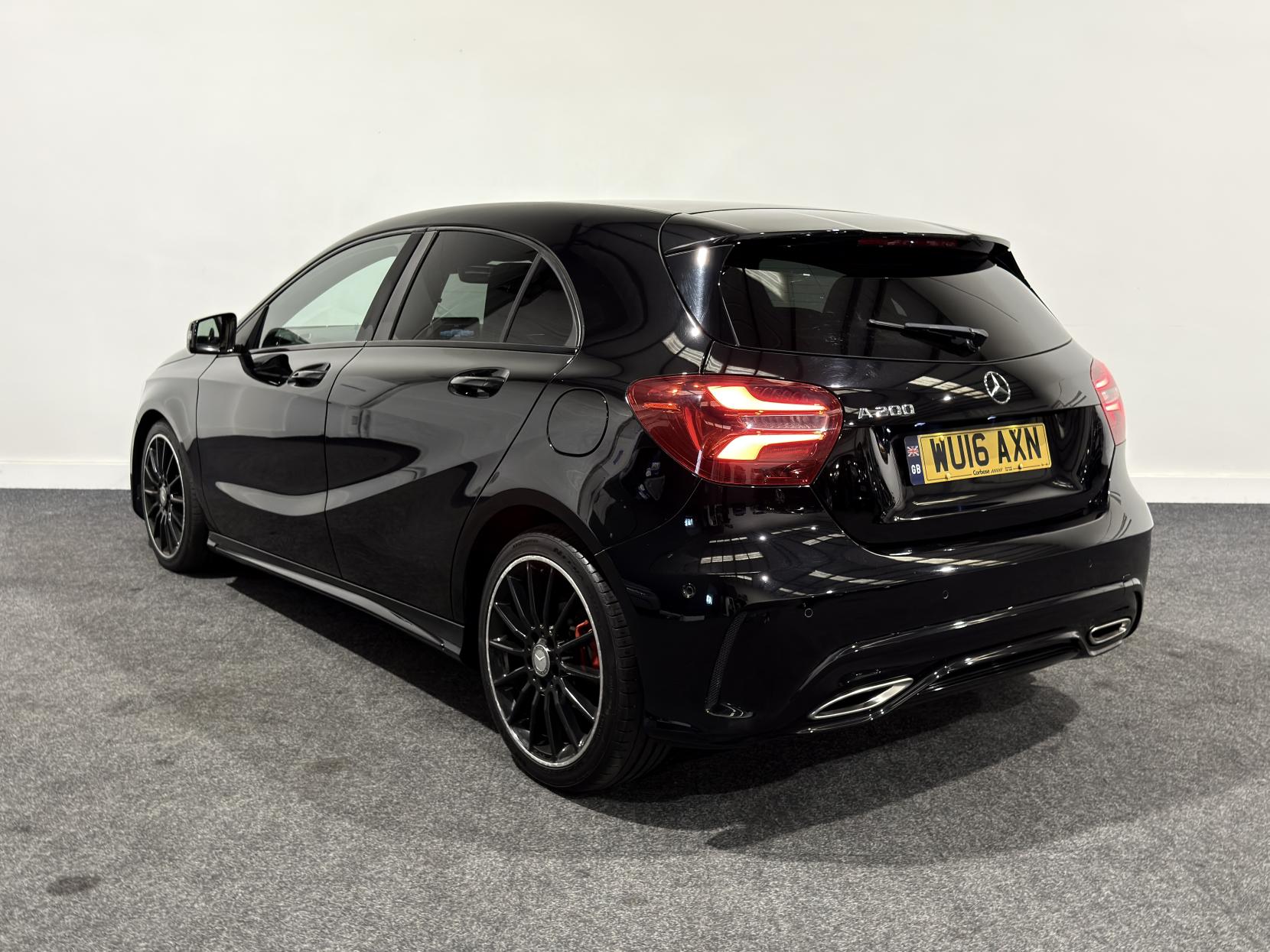 Mercedes-Benz A 200 1.6 AMG LINE PREM AUTO W176 (2012-)