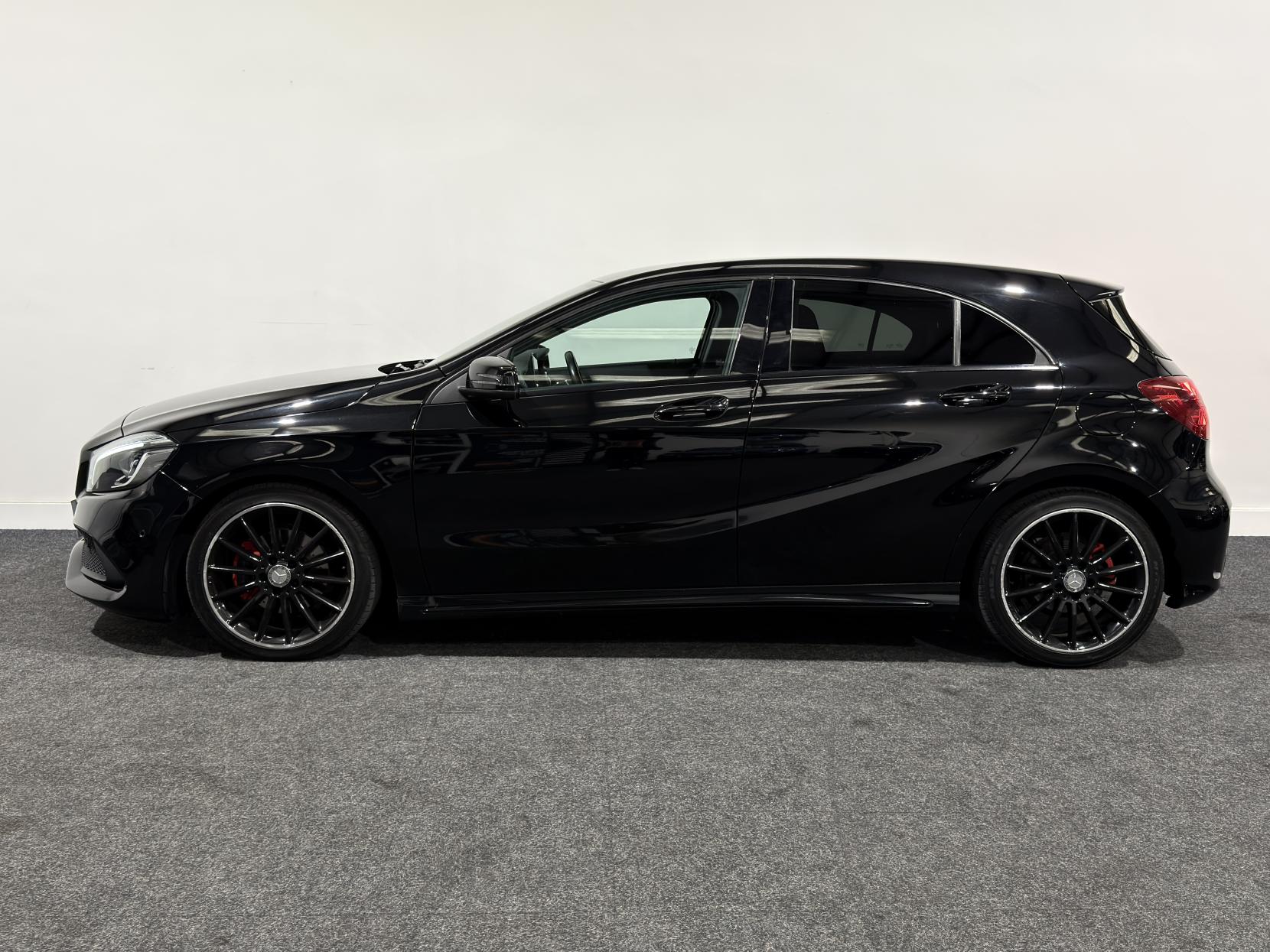 Mercedes-Benz A 200 1.6 AMG LINE PREM AUTO W176 (2012-)