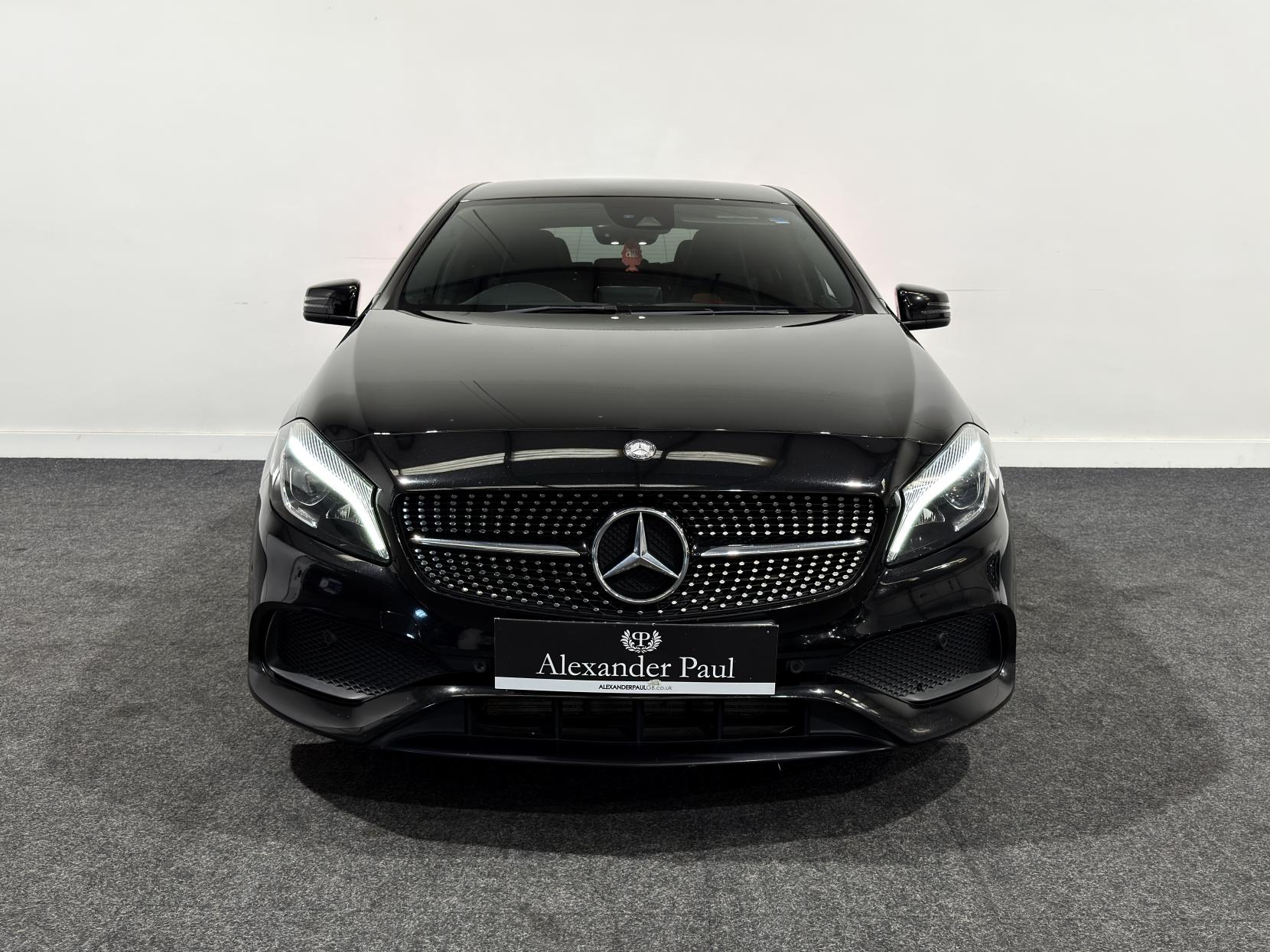 Mercedes-Benz A 200 1.6 AMG LINE PREM AUTO W176 (2012-)