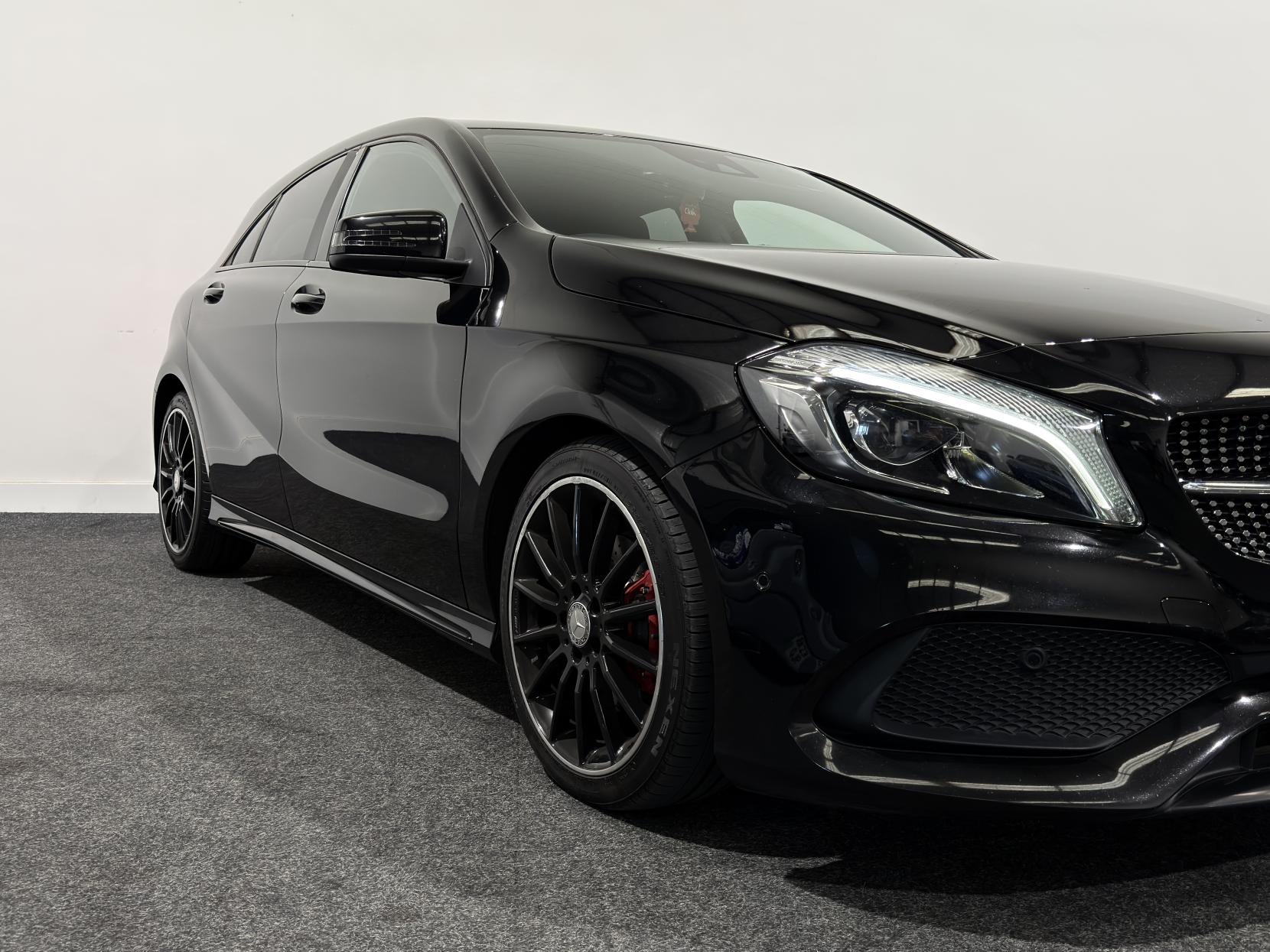 Mercedes-Benz A 200 1.6 AMG LINE PREM AUTO W176 (2012-)