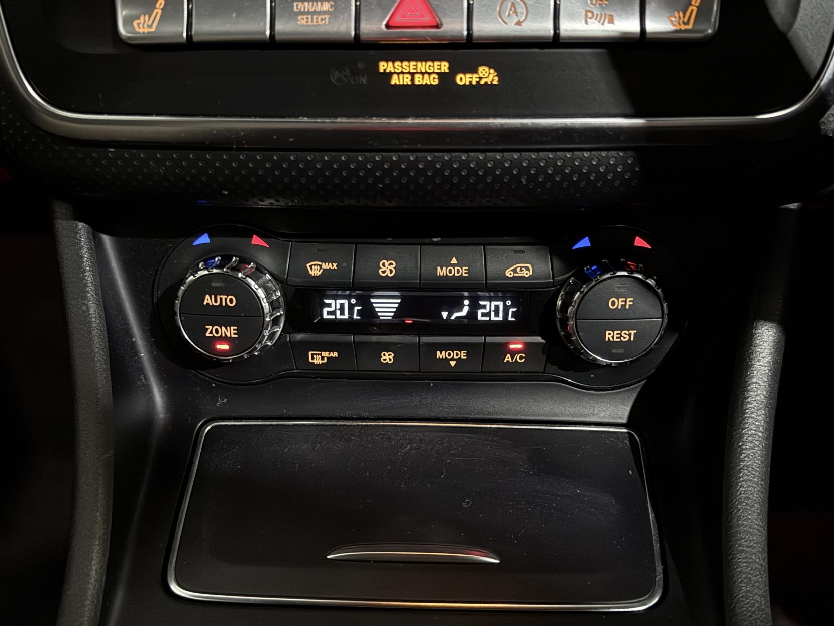 Mercedes-Benz A 200 1.6 AMG LINE PREM AUTO W176 (2012-)