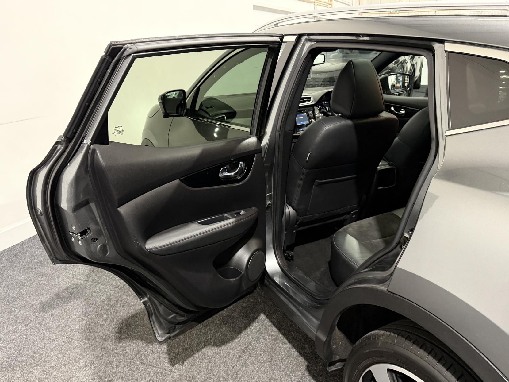 Nissan Qashqai 1.5 dCi N-Vision SUV 5dr Diesel Manual 2WD Euro 6 (s/s) (110 ps)
