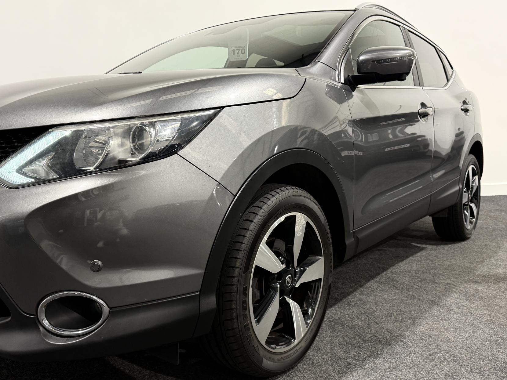 Nissan Qashqai 1.5 dCi N-Vision SUV 5dr Diesel Manual 2WD Euro 6 (s/s) (110 ps)
