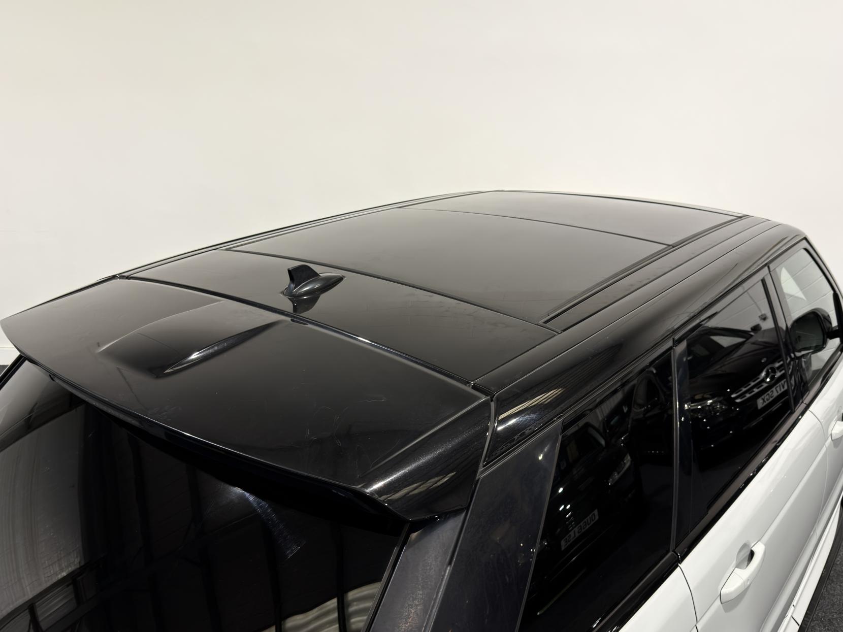 Land Rover Range Rover Sport 3.0 SD V6 HSE Dynamic SUV 5dr Diesel Auto 4WD Euro 6 (s/s) (306 ps)
