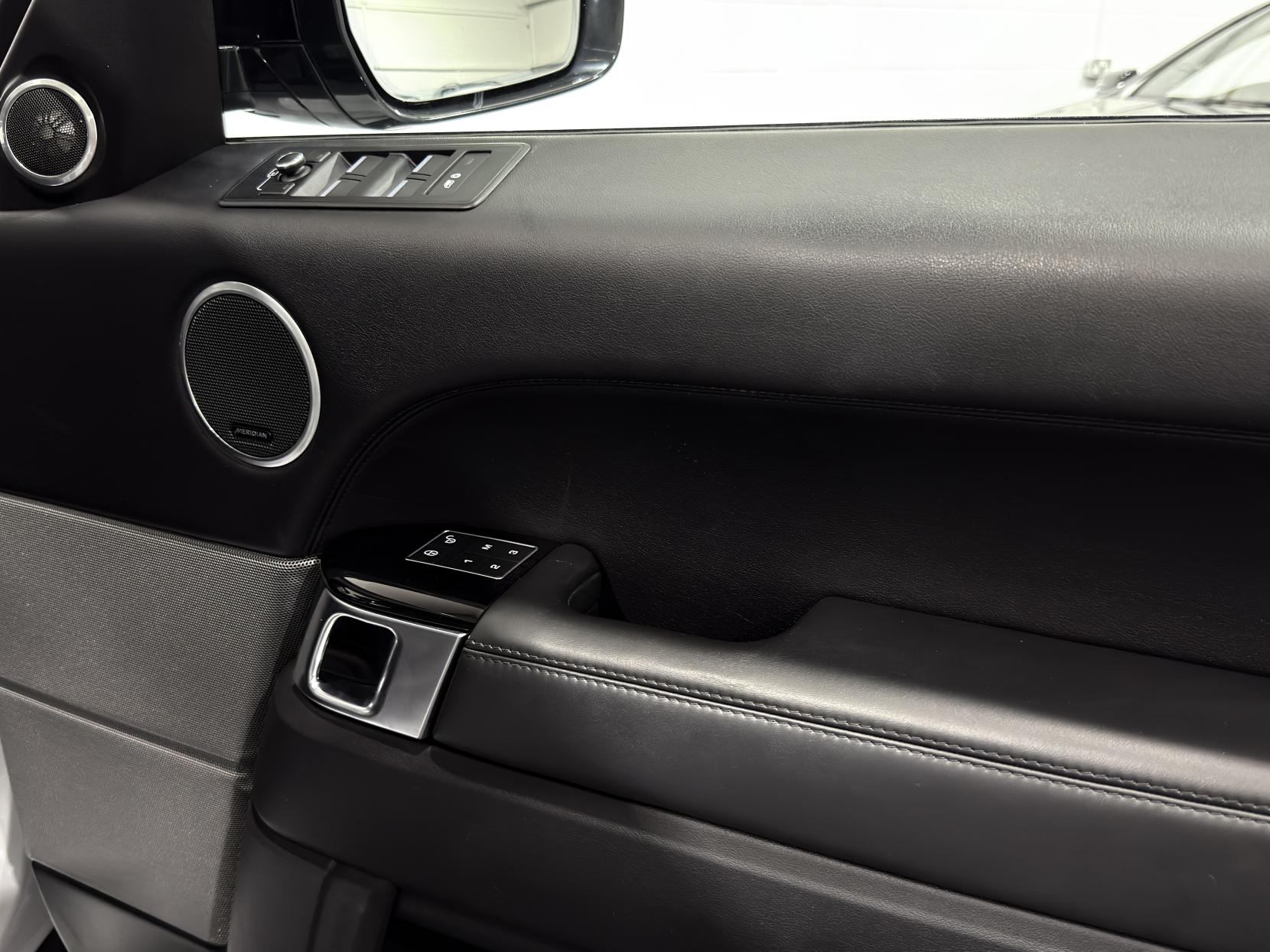 Land Rover Range Rover Sport 3.0 SD V6 HSE Dynamic SUV 5dr Diesel Auto 4WD Euro 6 (s/s) (306 ps)