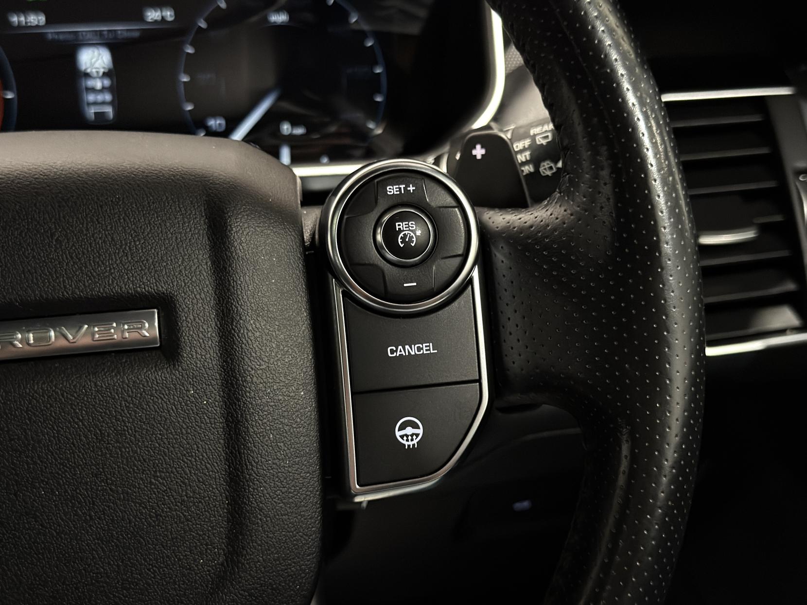 Land Rover Range Rover Sport 3.0 SD V6 HSE Dynamic SUV 5dr Diesel Auto 4WD Euro 6 (s/s) (306 ps)