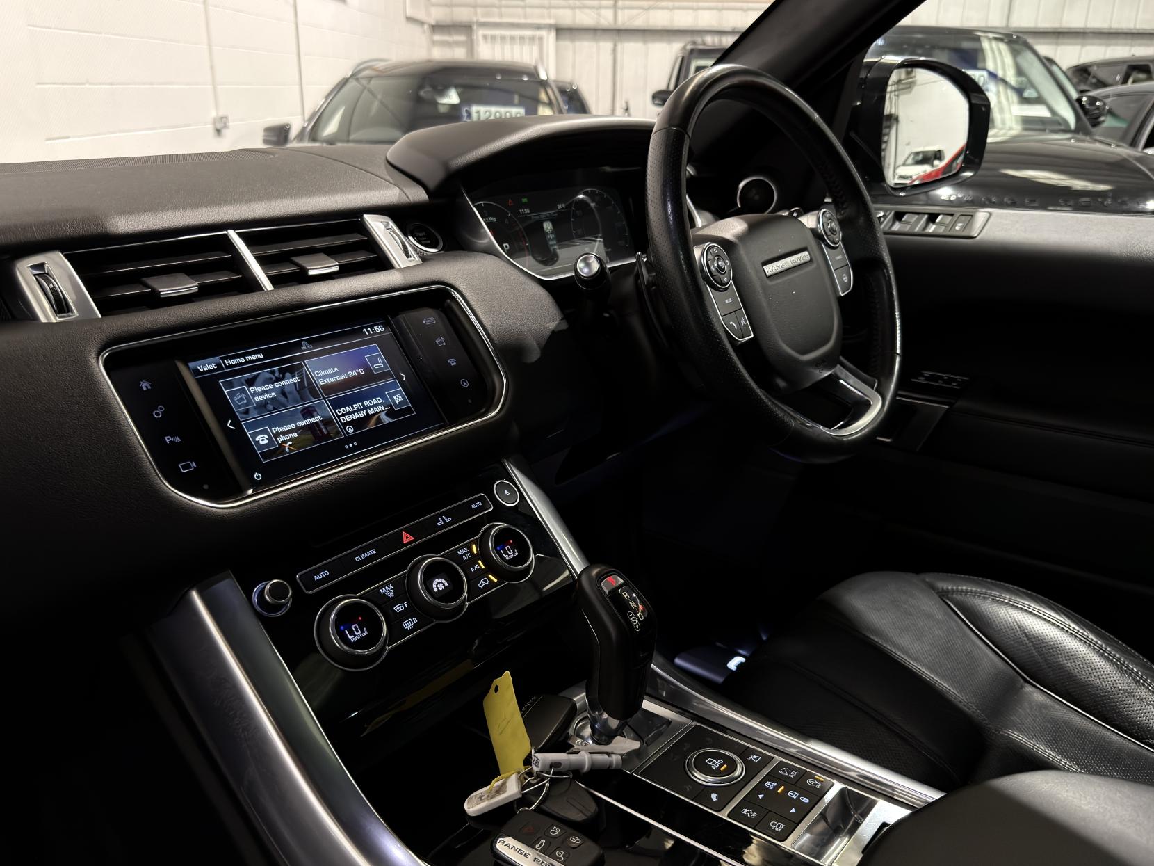 Land Rover Range Rover Sport 3.0 SD V6 HSE Dynamic SUV 5dr Diesel Auto 4WD Euro 6 (s/s) (306 ps)