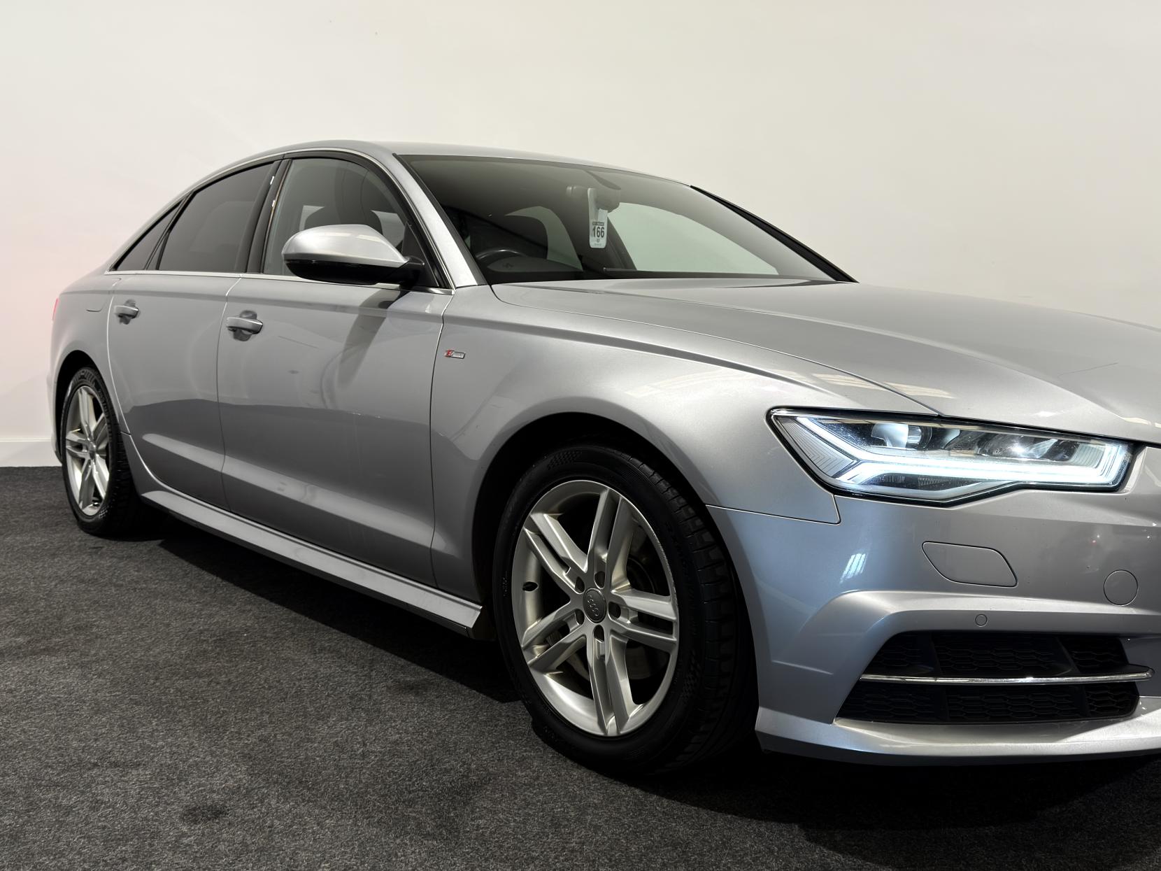 Audi A6 Saloon 2.0 TDI ultra S line Saloon 4dr Diesel Manual Euro 6 (s/s) (190 ps)