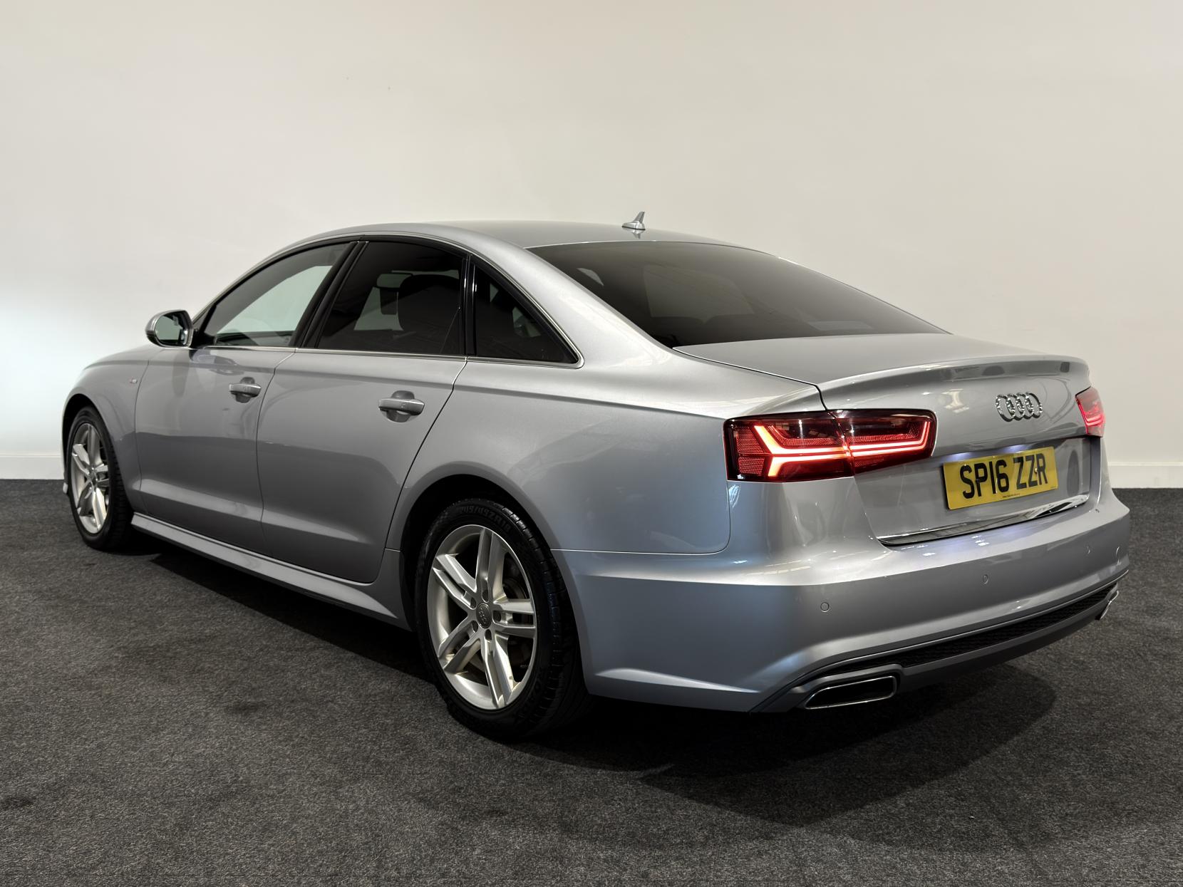 Audi A6 Saloon 2.0 TDI ultra S line Saloon 4dr Diesel Manual Euro 6 (s/s) (190 ps)