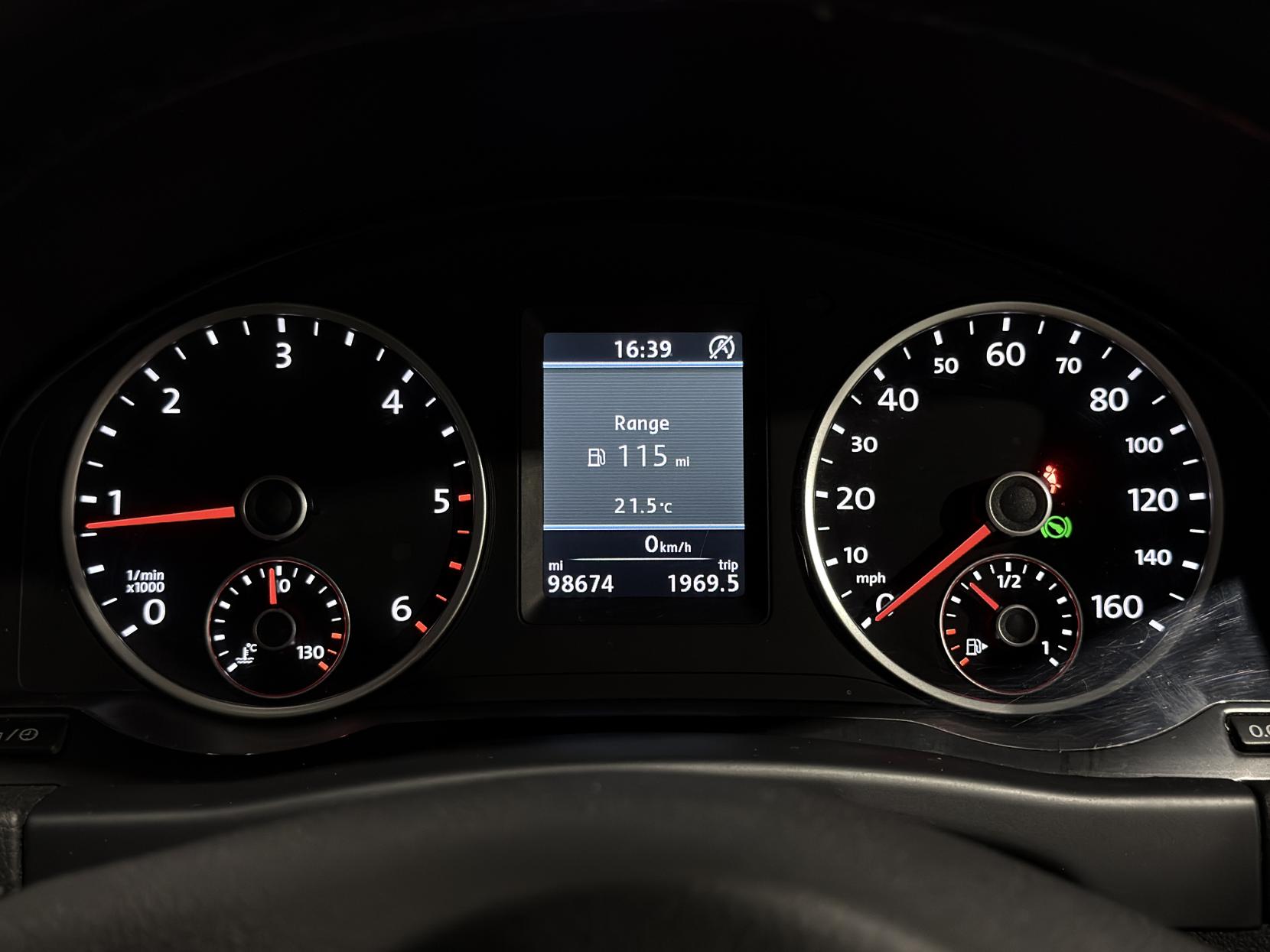 Volkswagen Tiguan 2.0 TDI BlueMotion Tech Sport SUV 5dr Diesel DSG 4WD Euro 5 (s/s) (140 ps)
