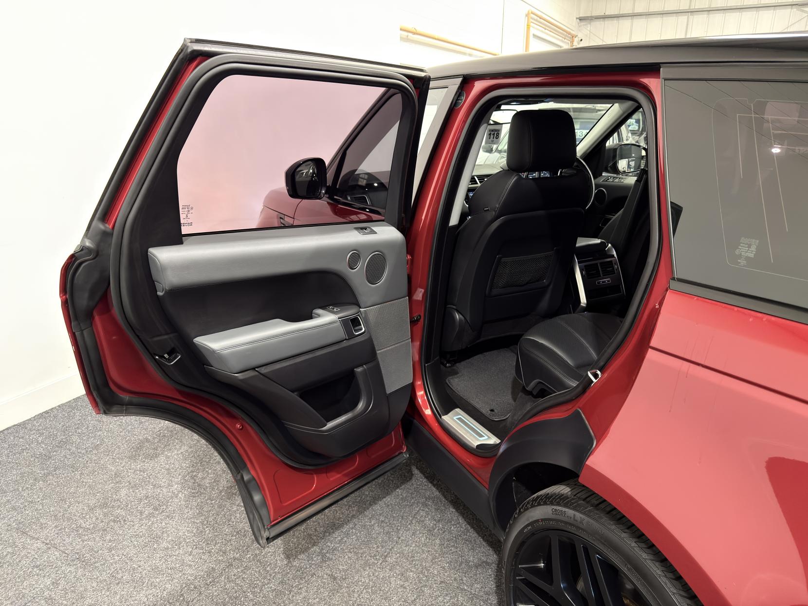 Land Rover Range Rover Sport 3.0 SD V6 HSE Dynamic SUV 5dr Diesel Auto 4WD Euro 5 (s/s) (306 ps)