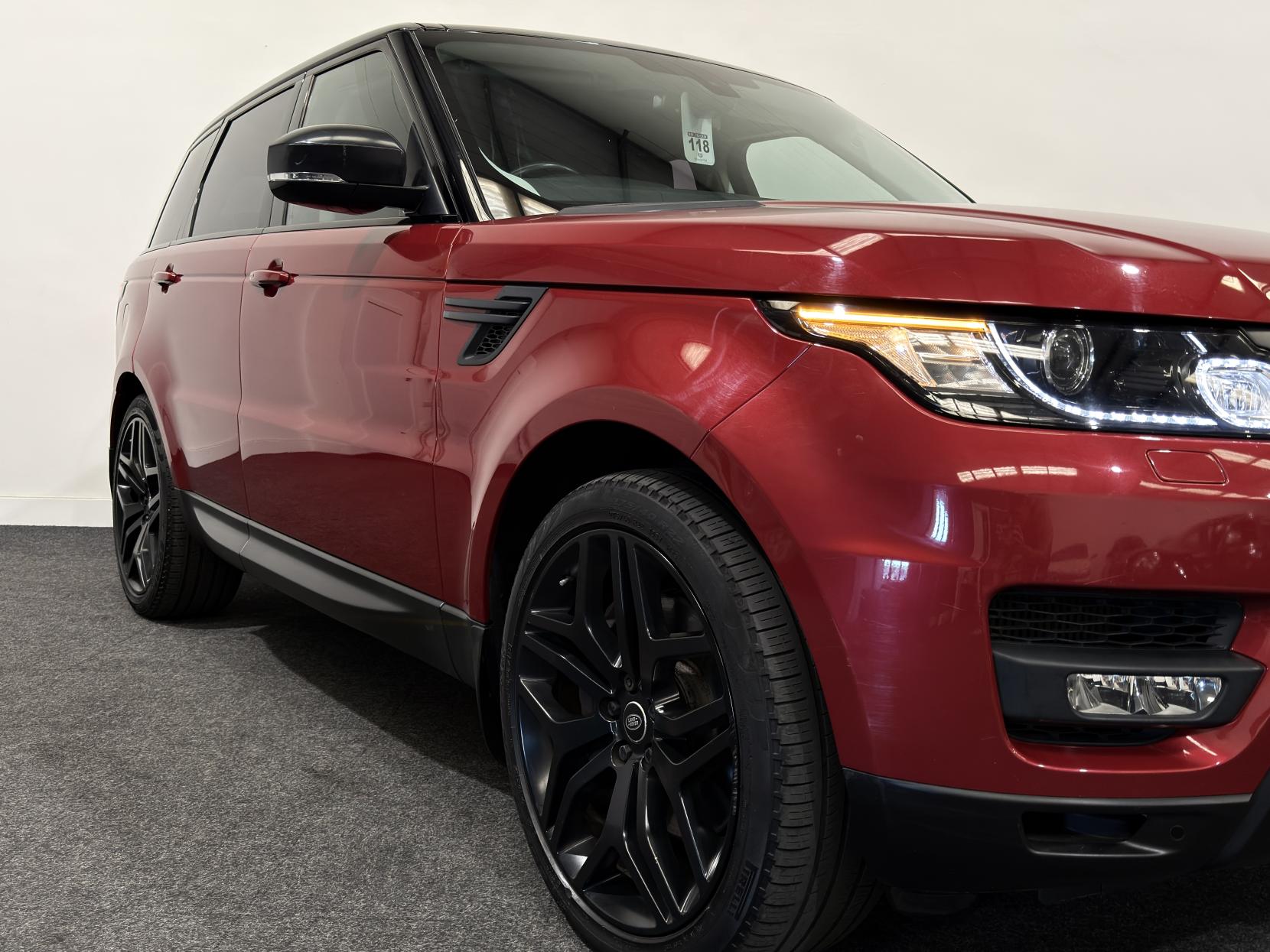 Land Rover Range Rover Sport 3.0 SD V6 HSE Dynamic SUV 5dr Diesel Auto 4WD Euro 5 (s/s) (306 ps)