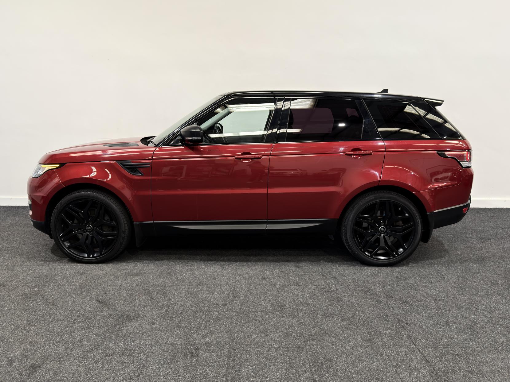 Land Rover Range Rover Sport 3.0 SD V6 HSE Dynamic SUV 5dr Diesel Auto 4WD Euro 5 (s/s) (306 ps)