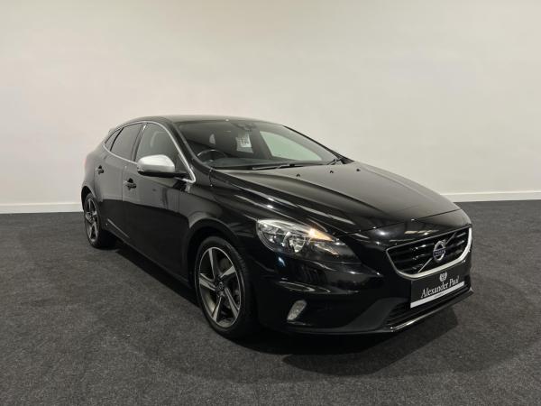 Volvo V40 2.0 D4 R-Design Nav Hatchback 5dr Diesel Manual Euro 6 (s/s) (190 ps)