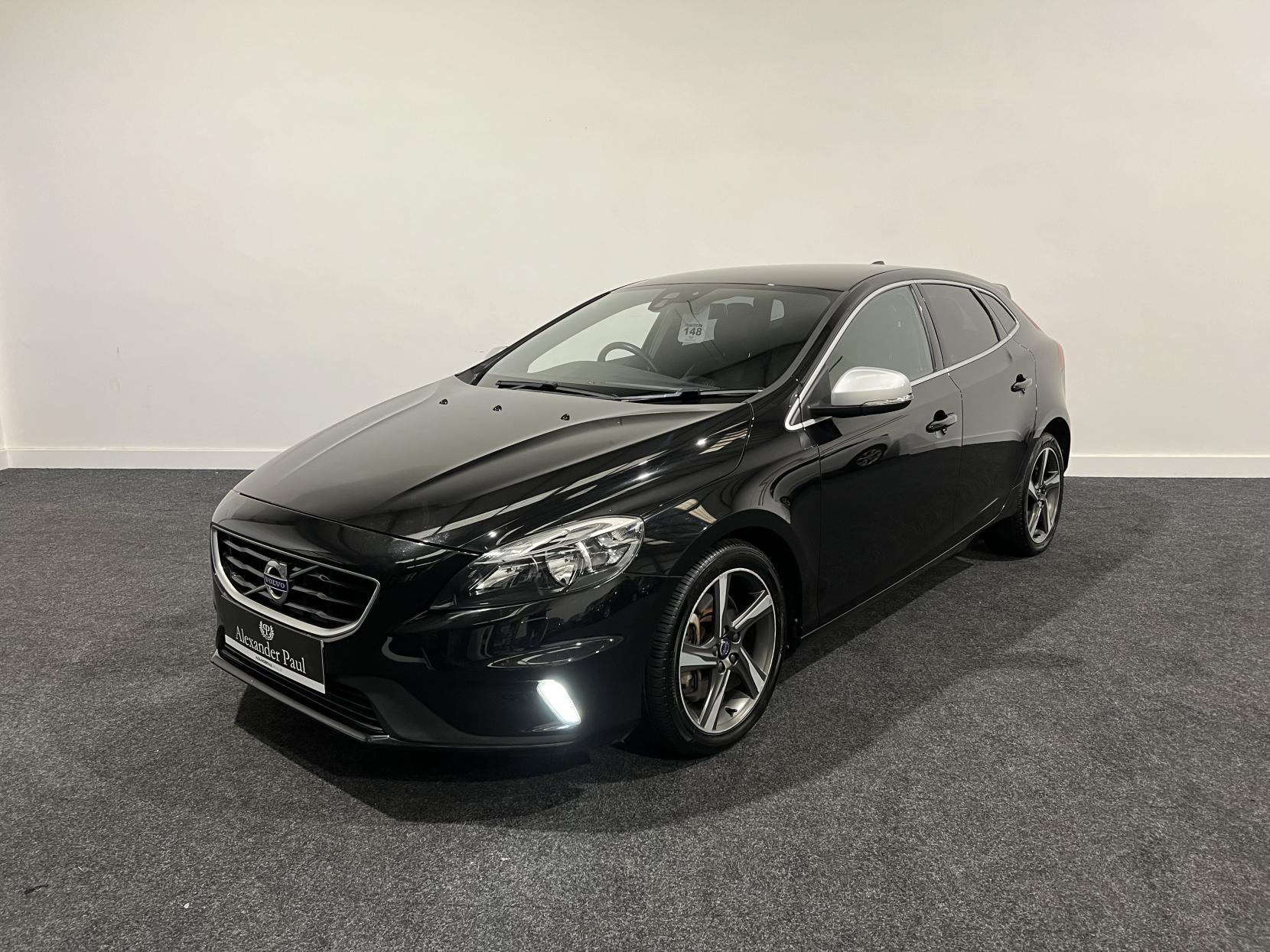 Volvo V40 2.0 D4 R-Design Nav Hatchback 5dr Diesel Manual Euro 6 (s/s) (190 ps)