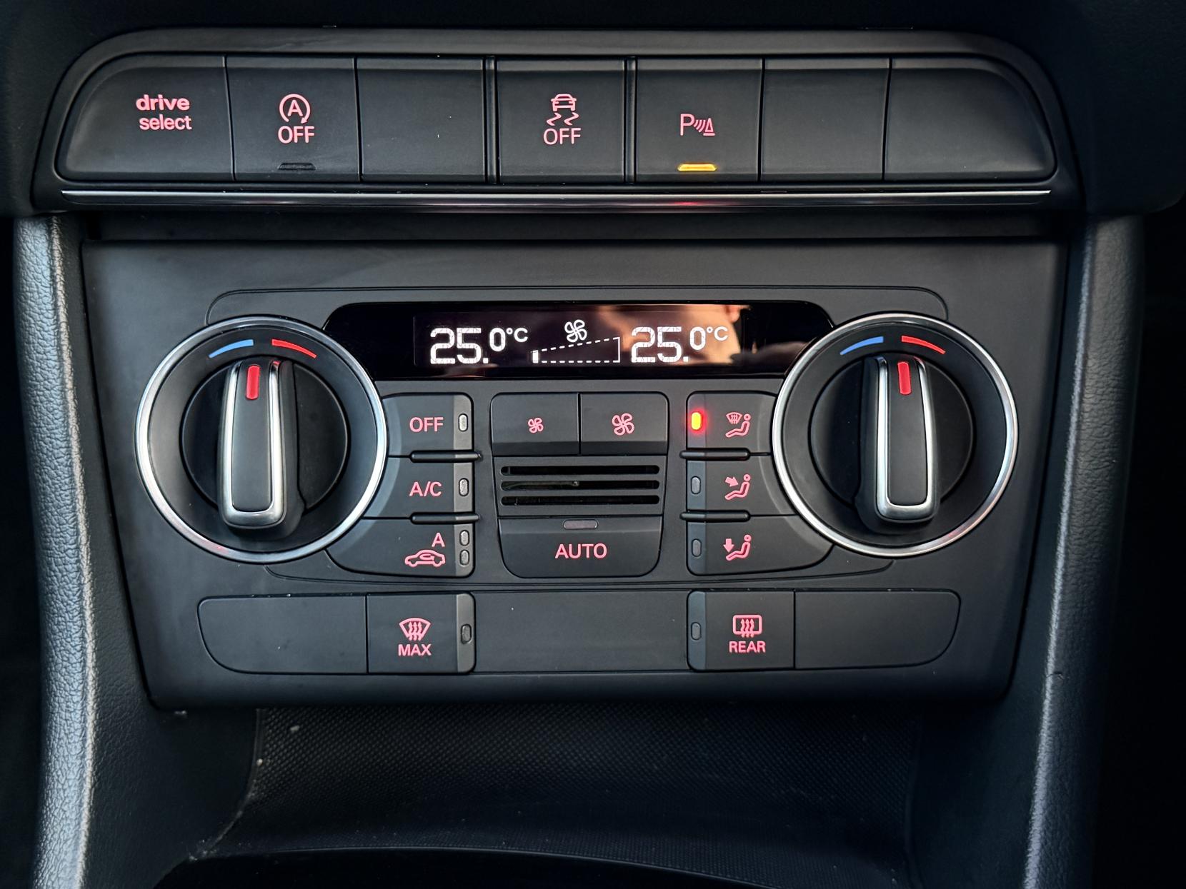 Audi Q3 2.0 TDI Black Edition SUV 5dr Diesel S Tronic quattro Euro 6 (s/s) (184 ps)