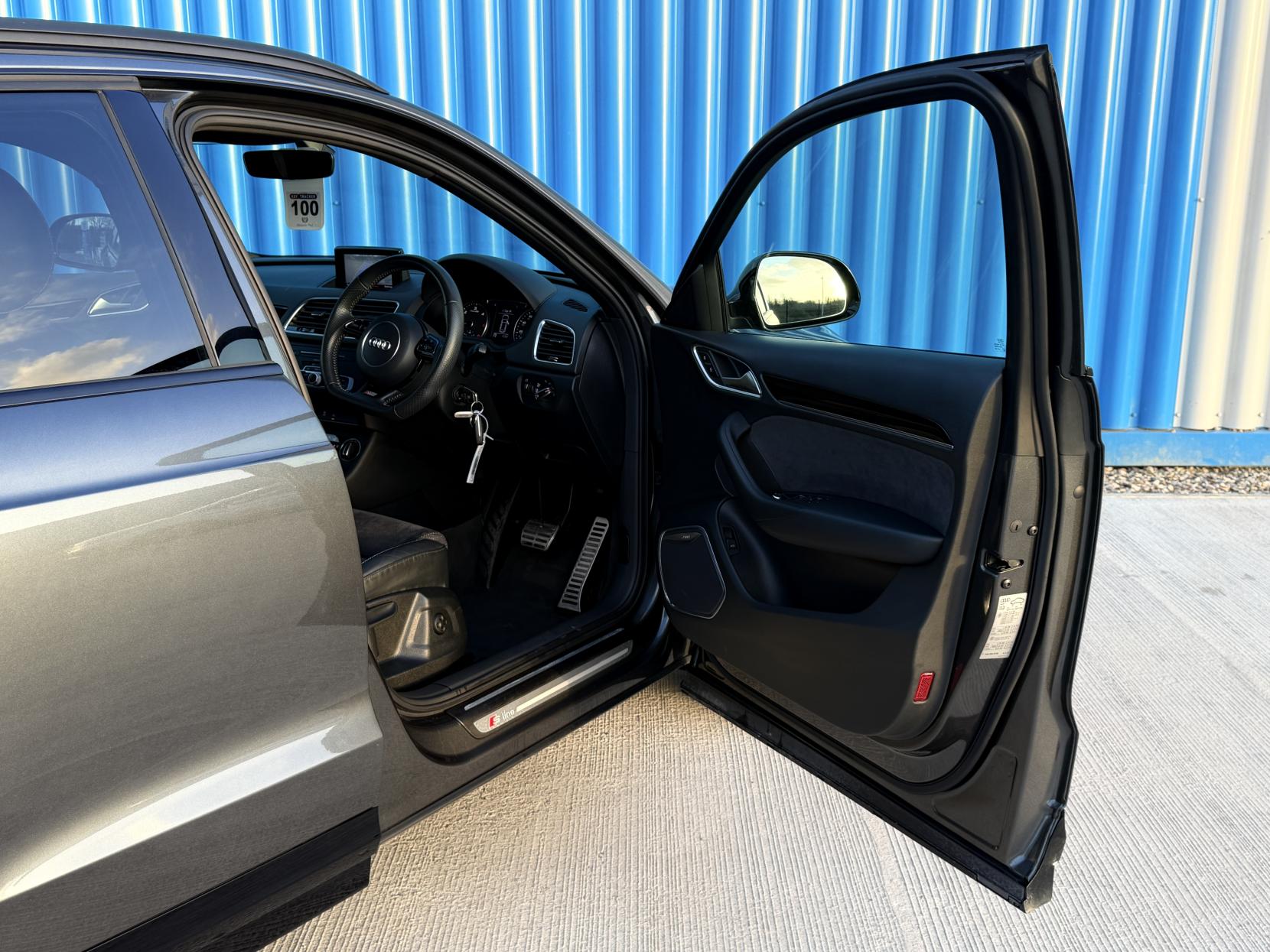 Audi Q3 2.0 TDI Black Edition SUV 5dr Diesel S Tronic quattro Euro 6 (s/s) (184 ps)