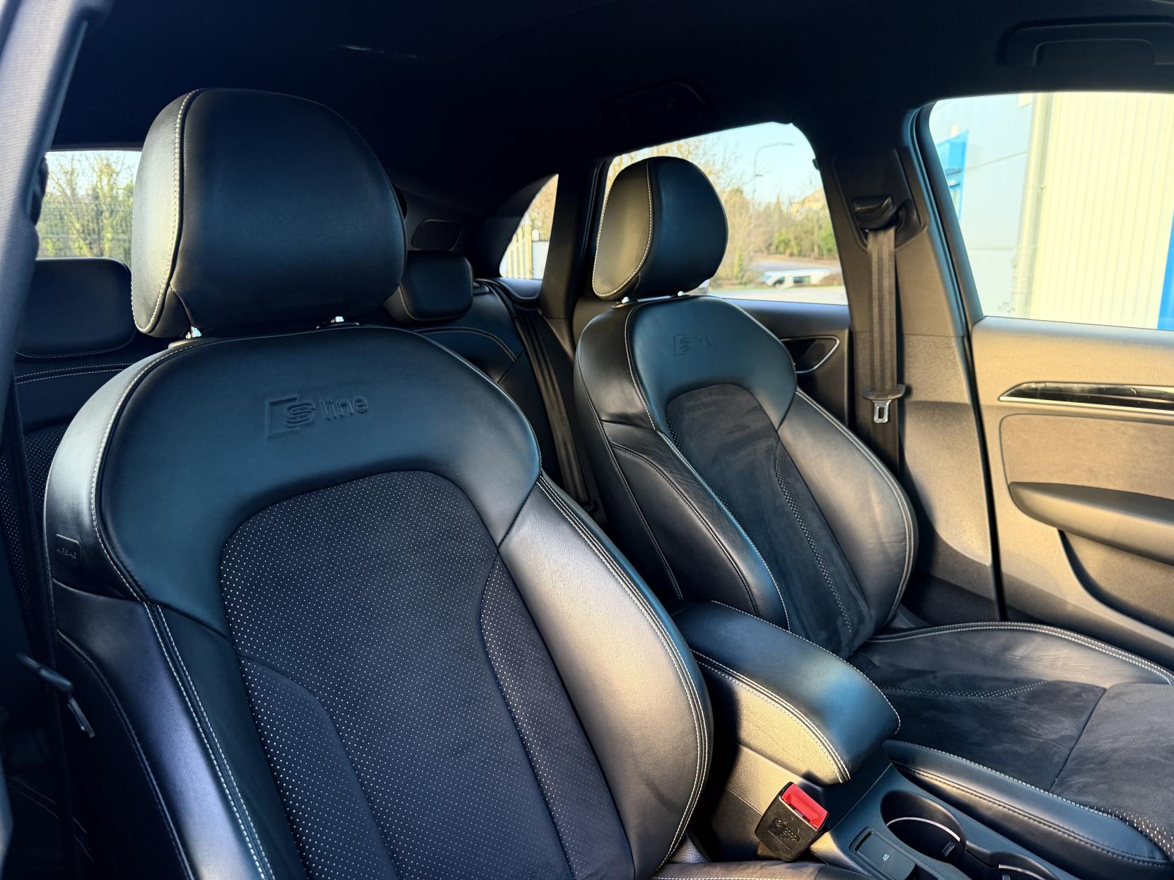 Audi Q3 2.0 TDI Black Edition SUV 5dr Diesel S Tronic quattro Euro 6 (s/s) (184 ps)