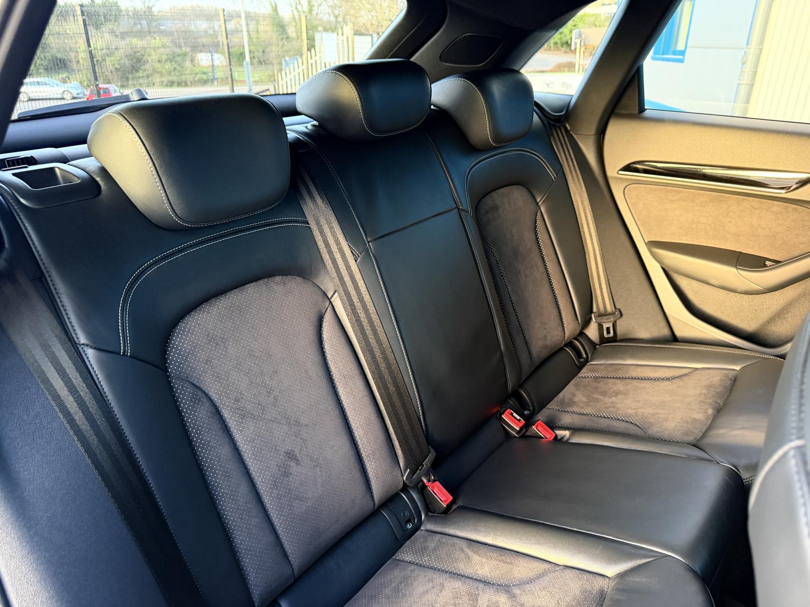 Audi Q3 2.0 TDI Black Edition SUV 5dr Diesel S Tronic quattro Euro 6 (s/s) (184 ps)