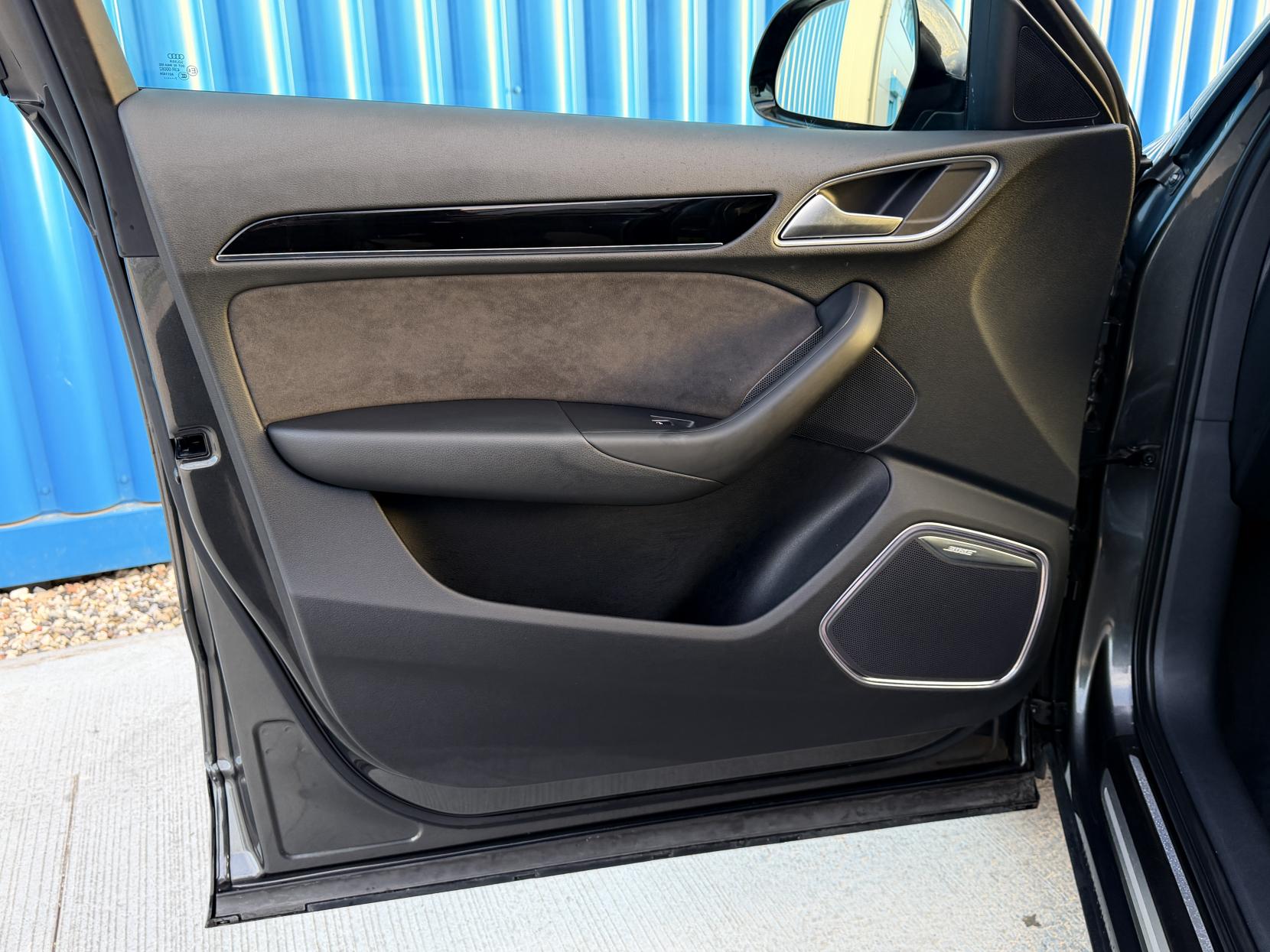 Audi Q3 2.0 TDI Black Edition SUV 5dr Diesel S Tronic quattro Euro 6 (s/s) (184 ps)