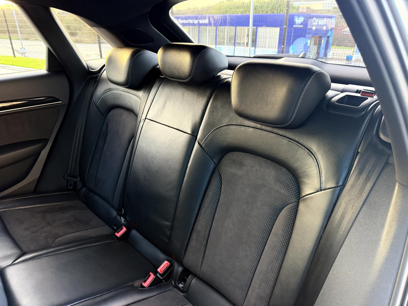 Audi Q3 2.0 TDI Black Edition SUV 5dr Diesel S Tronic quattro Euro 6 (s/s) (184 ps)