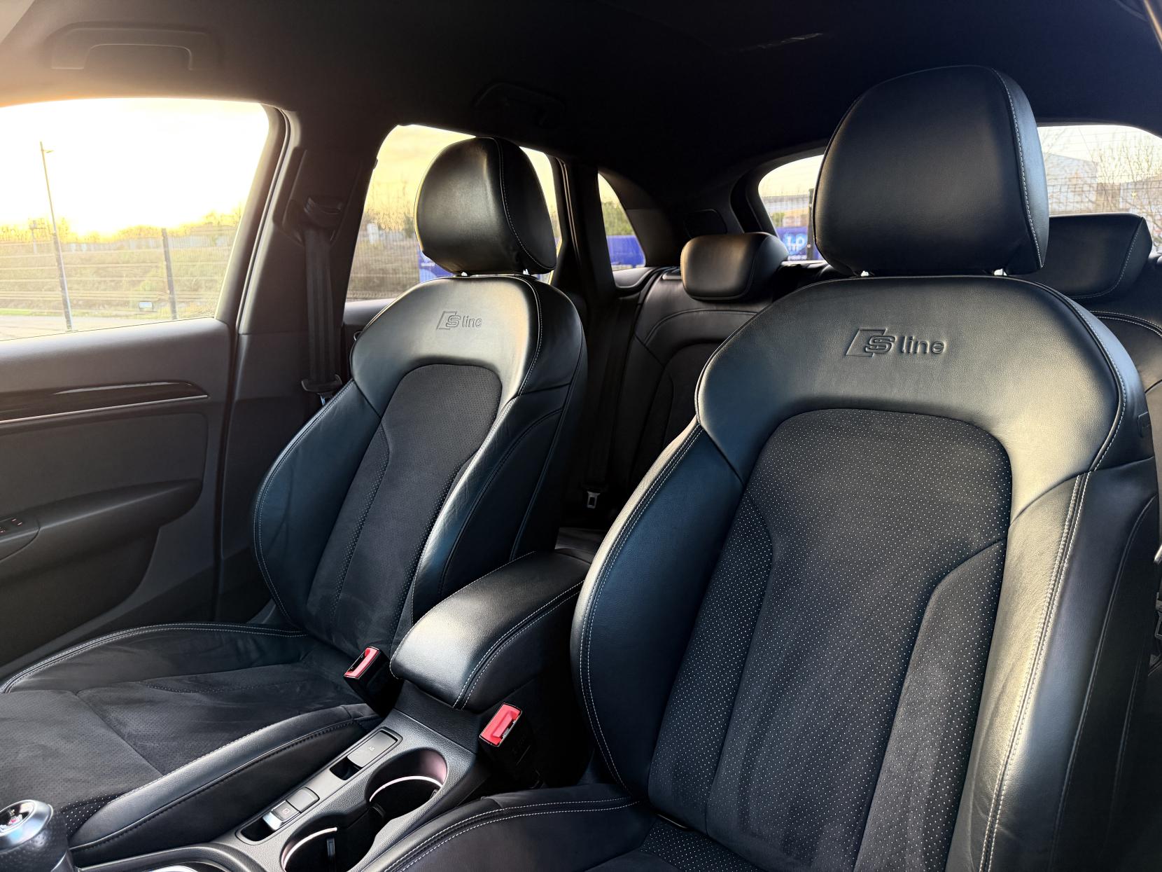 Audi Q3 2.0 TDI Black Edition SUV 5dr Diesel S Tronic quattro Euro 6 (s/s) (184 ps)