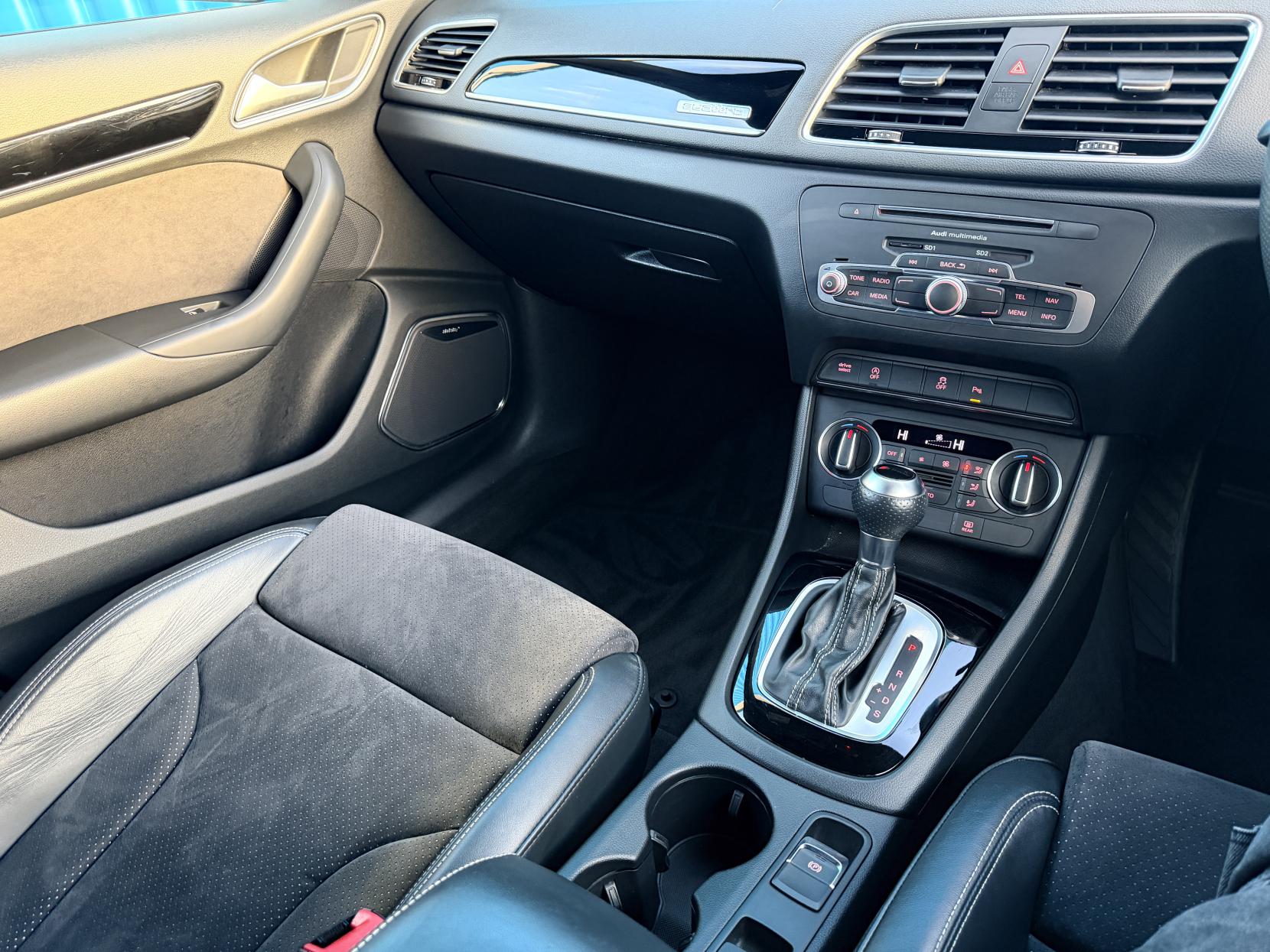 Audi Q3 2.0 TDI Black Edition SUV 5dr Diesel S Tronic quattro Euro 6 (s/s) (184 ps)