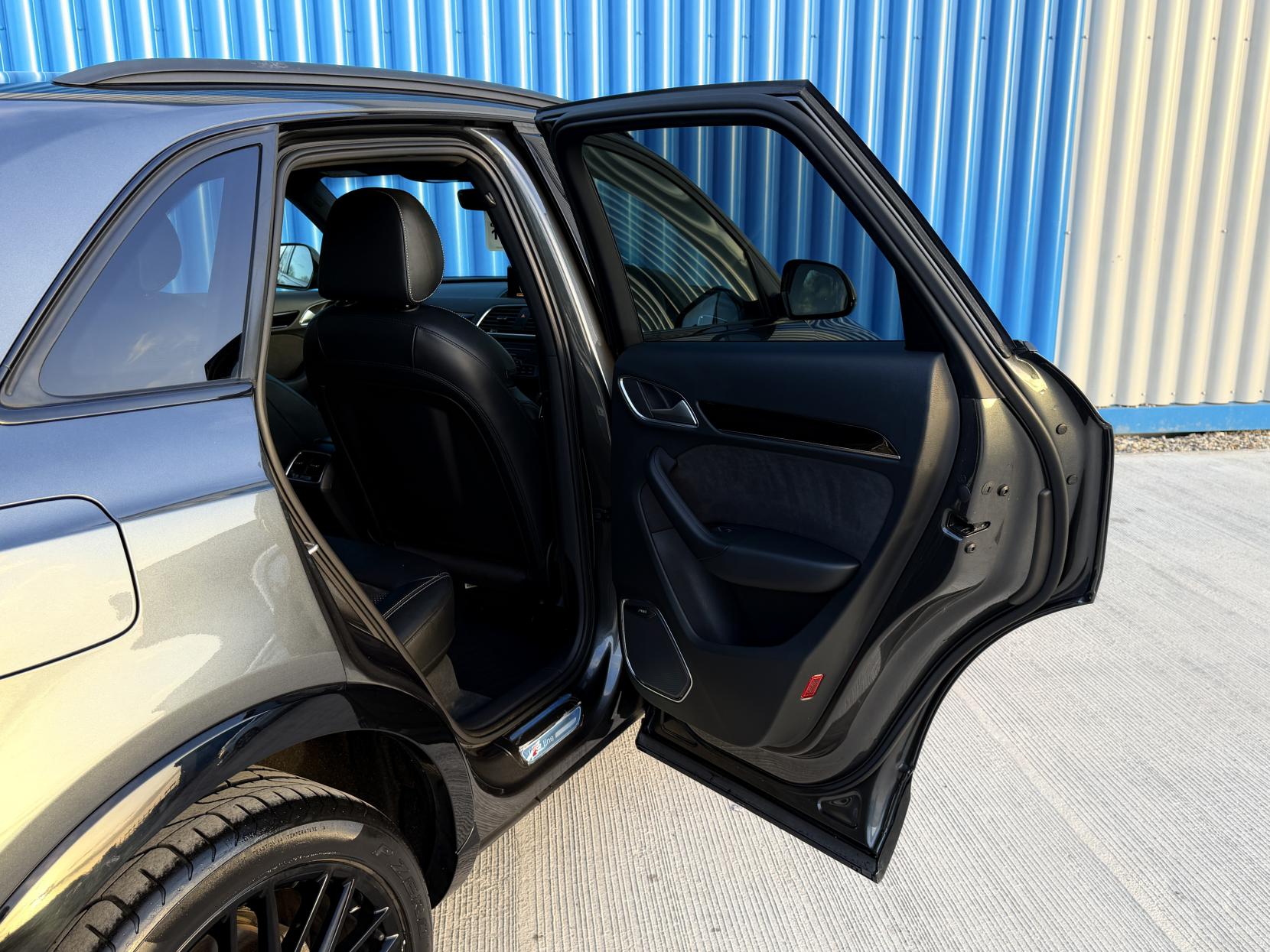 Audi Q3 2.0 TDI Black Edition SUV 5dr Diesel S Tronic quattro Euro 6 (s/s) (184 ps)