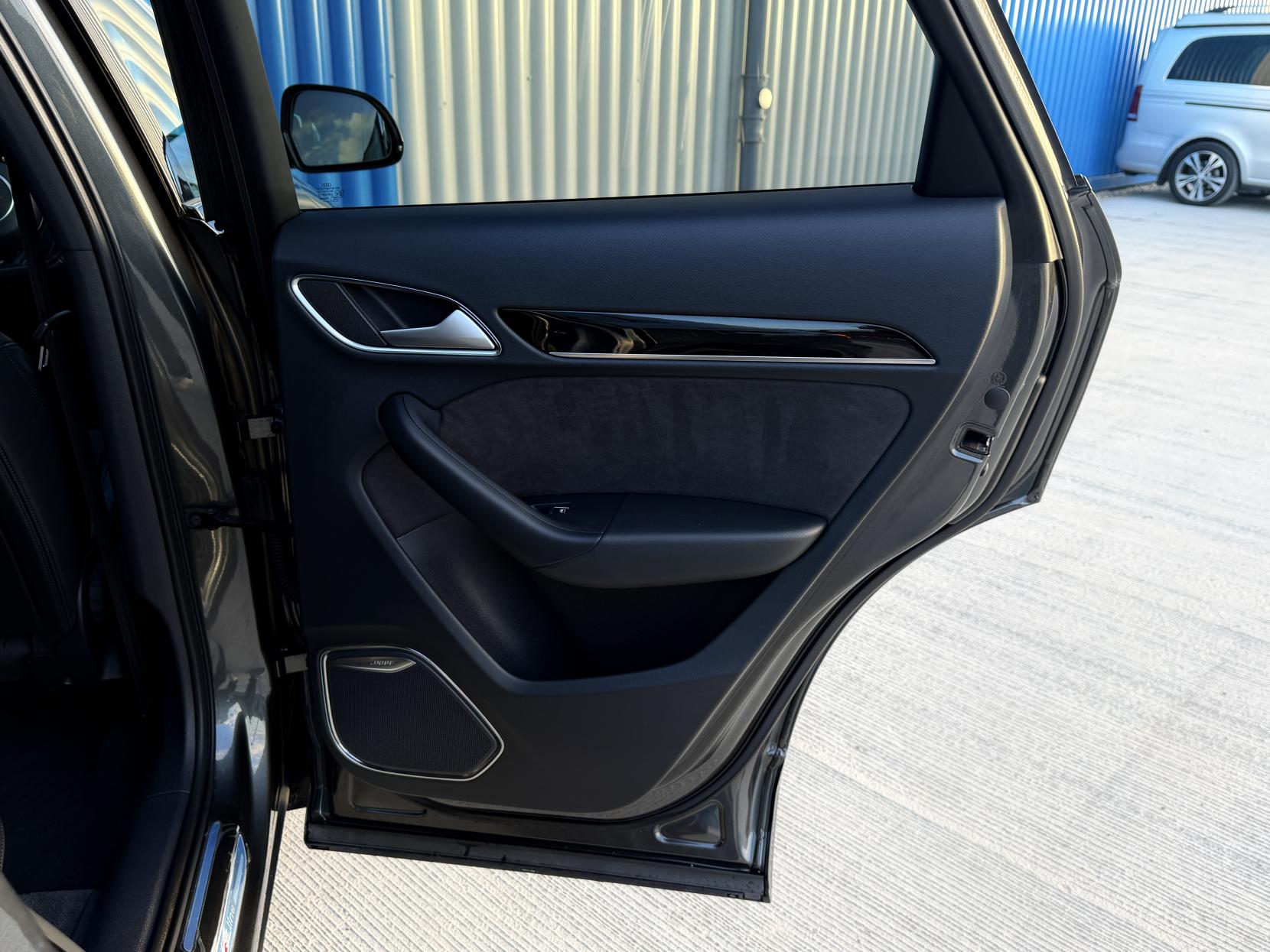 Audi Q3 2.0 TDI Black Edition SUV 5dr Diesel S Tronic quattro Euro 6 (s/s) (184 ps)