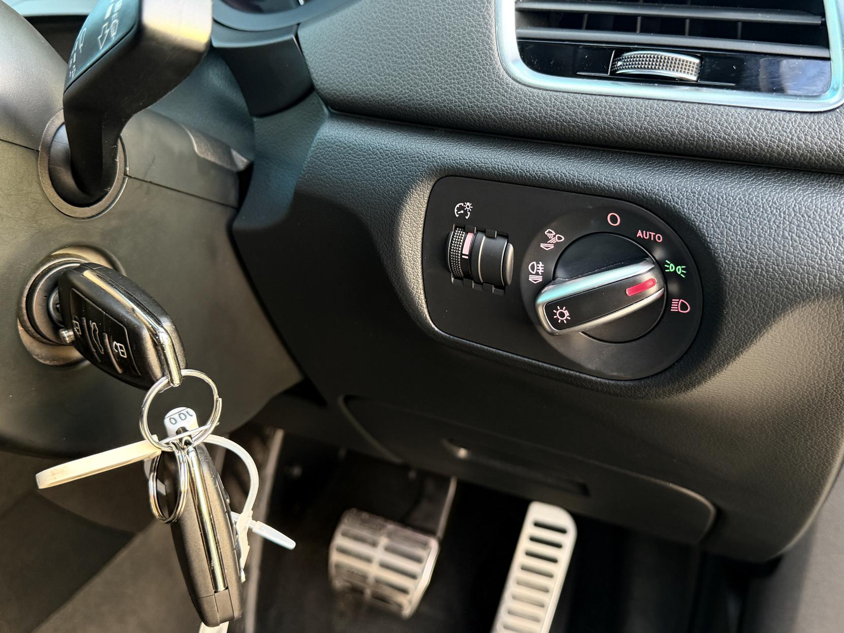 Audi Q3 2.0 TDI Black Edition SUV 5dr Diesel S Tronic quattro Euro 6 (s/s) (184 ps)