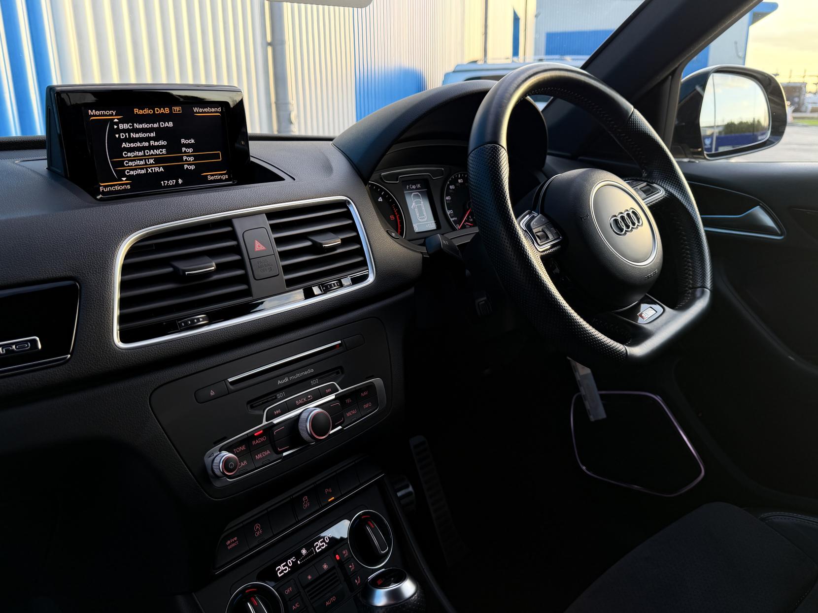 Audi Q3 2.0 TDI Black Edition SUV 5dr Diesel S Tronic quattro Euro 6 (s/s) (184 ps)