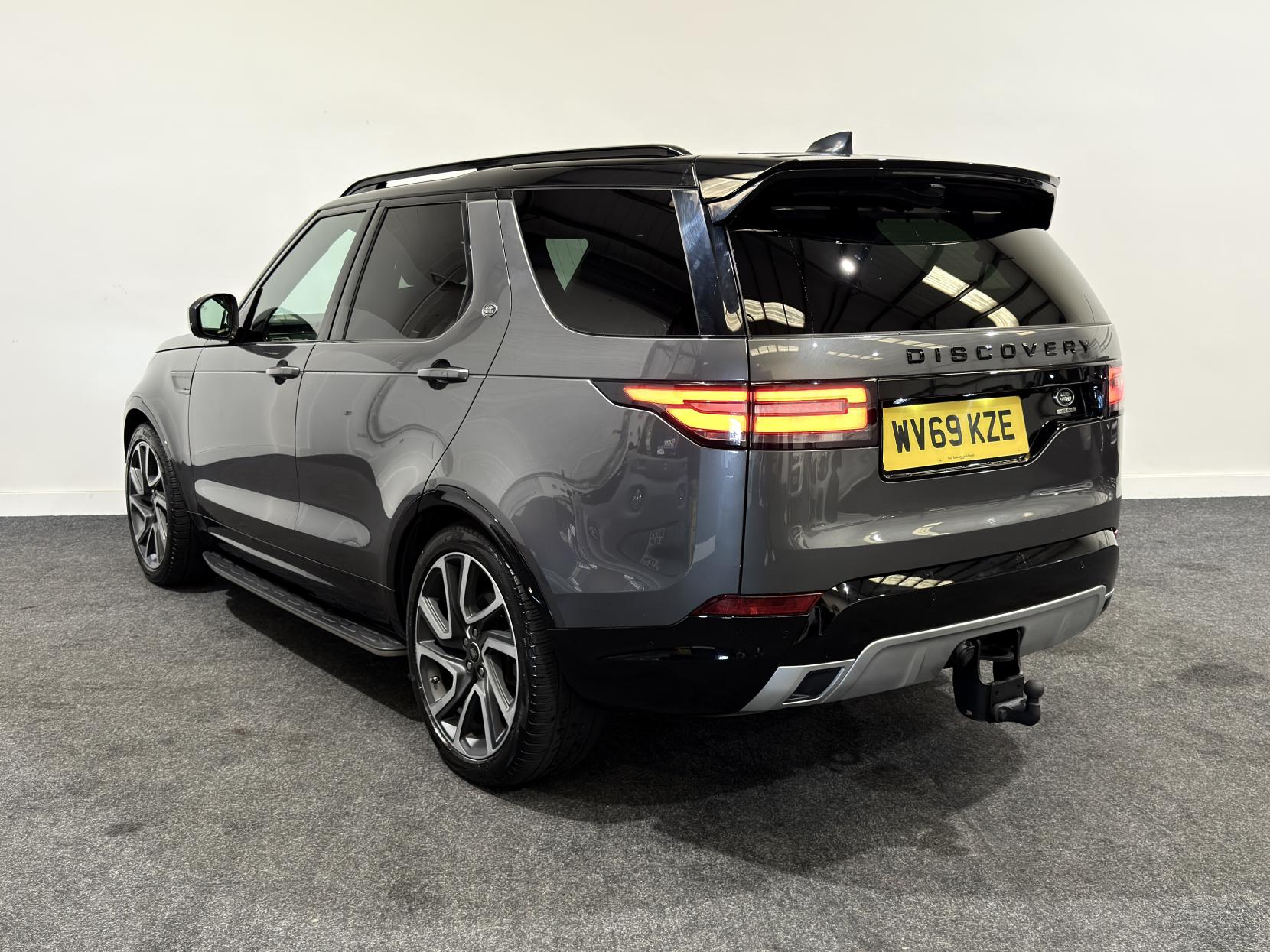 Land Rover Discovery 3.0 SD V6 HSE SUV 5dr Diesel Auto 4WD Euro 6 (s/s) (306 ps)