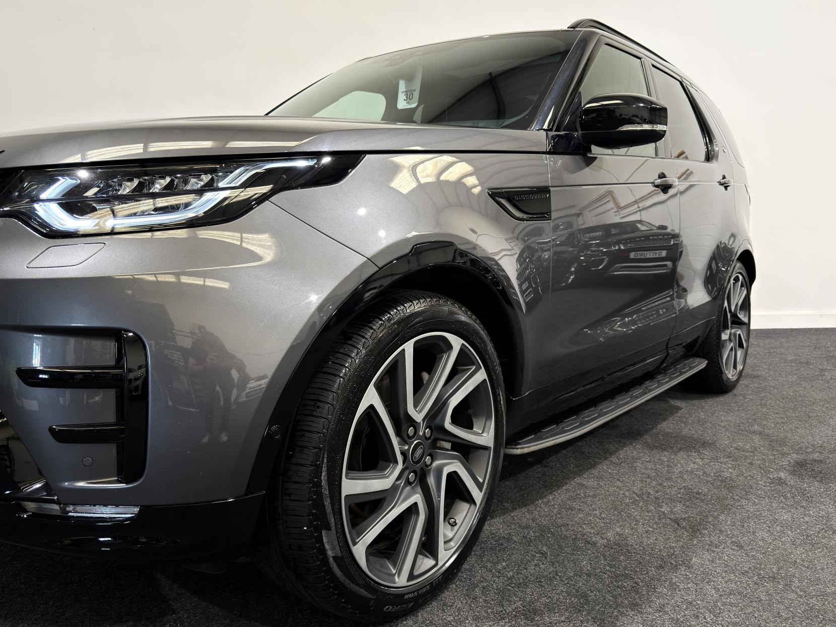 Land Rover Discovery 3.0 SD V6 HSE SUV 5dr Diesel Auto 4WD Euro 6 (s/s) (306 ps)
