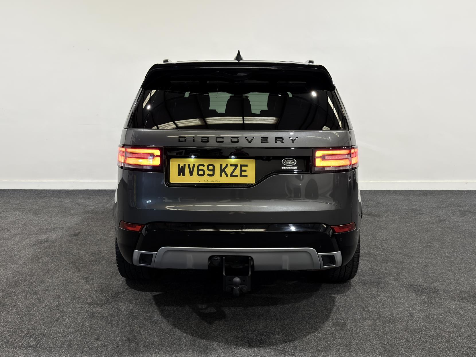 Land Rover Discovery 3.0 SD V6 HSE SUV 5dr Diesel Auto 4WD Euro 6 (s/s) (306 ps)