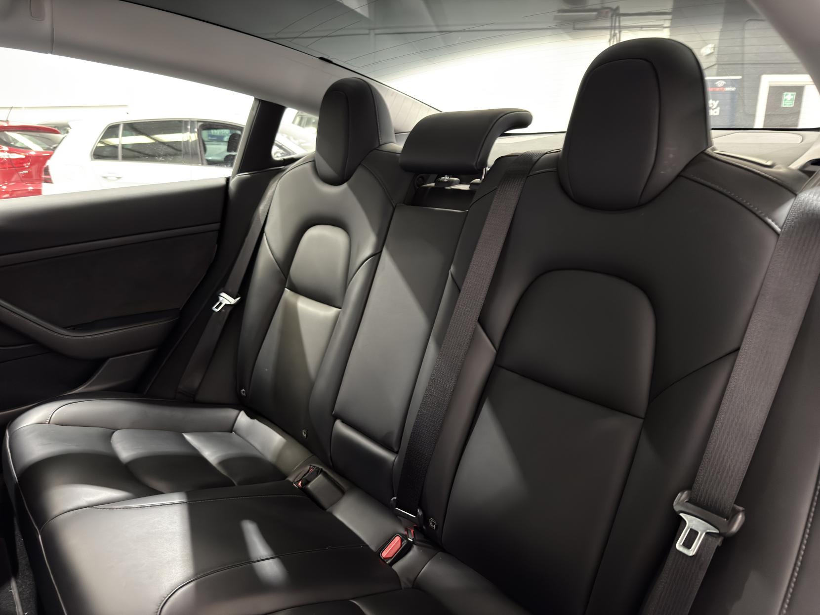 Tesla Model 3 (Dual Motor) Long Range Saloon 4dr Electric Auto 4WDE (346 ps)