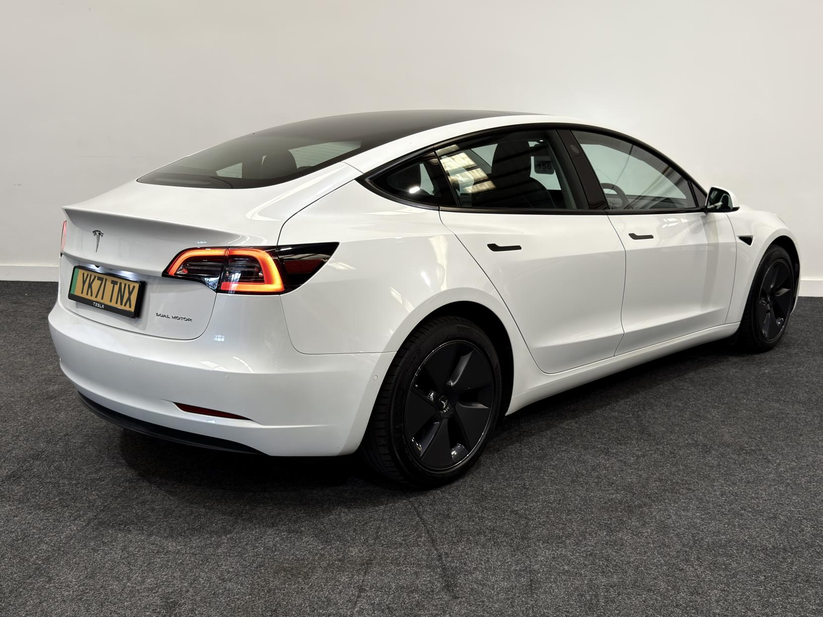 Tesla Model 3 (Dual Motor) Long Range Saloon 4dr Electric Auto 4WDE (346 ps)