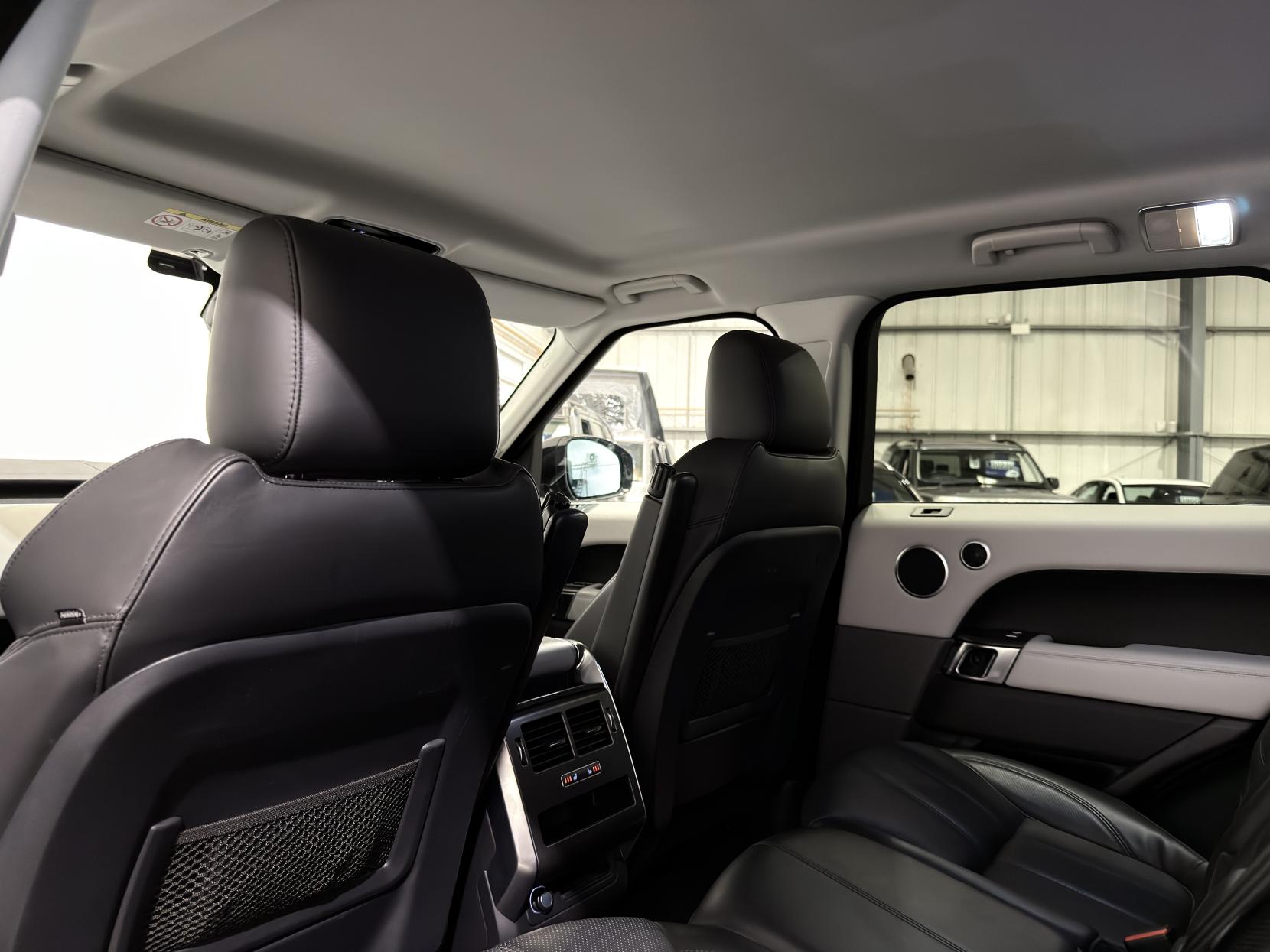 Land Rover Range Rover Sport 3.0 SD V6 HSE Dynamic SUV 5dr Diesel Auto 4WD Euro 6 (s/s) (306 ps)