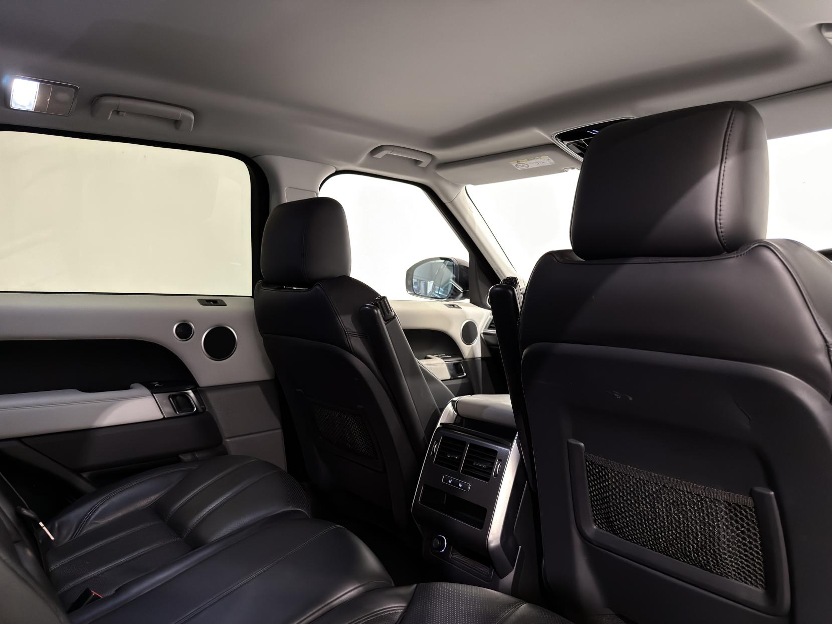 Land Rover Range Rover Sport 3.0 SD V6 HSE Dynamic SUV 5dr Diesel Auto 4WD Euro 6 (s/s) (306 ps)