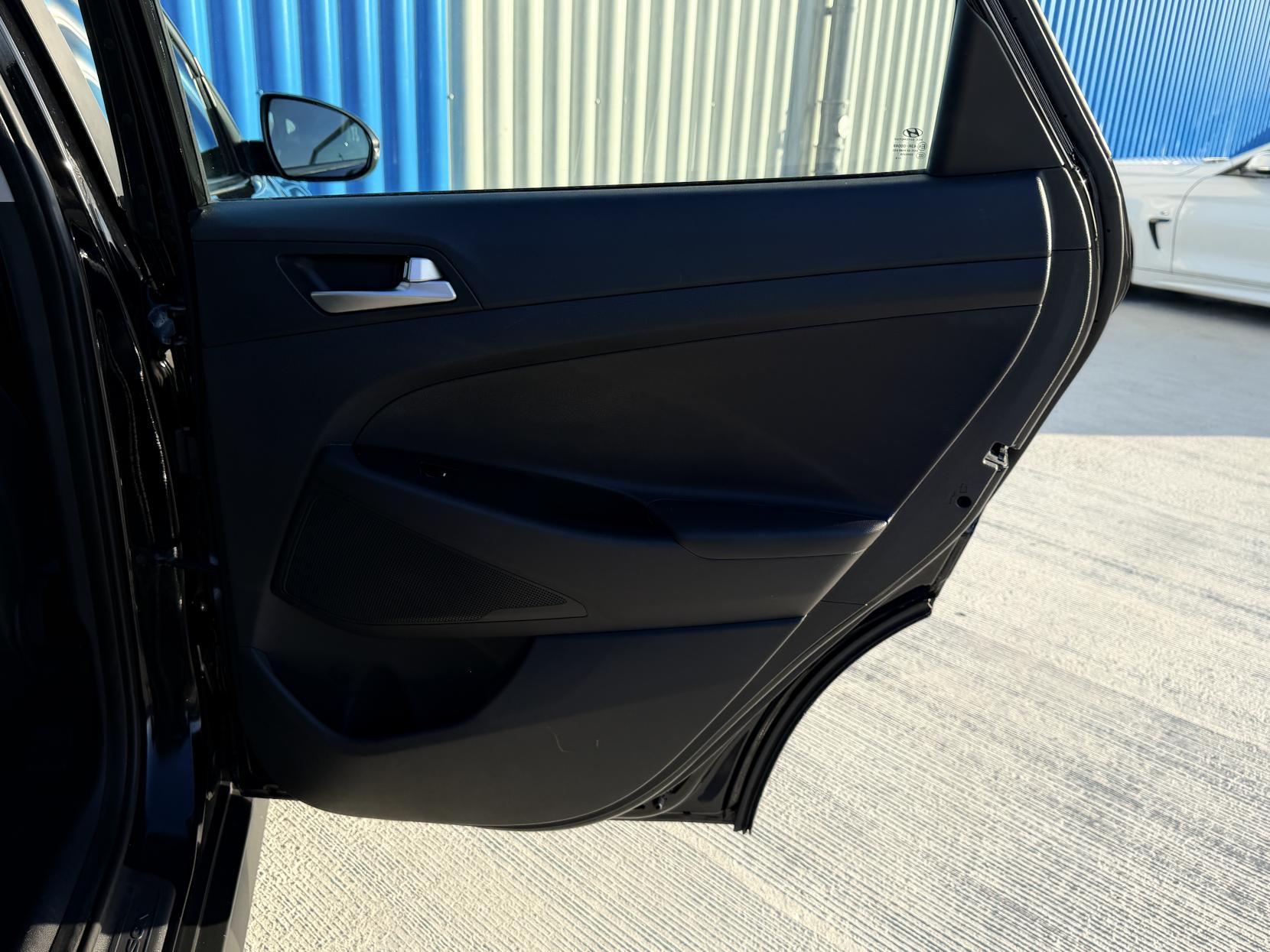 Hyundai TUCSON 1.7 CRDi Blue Drive SE SUV 5dr Diesel Manual Euro 6 (s/s) (116 ps)