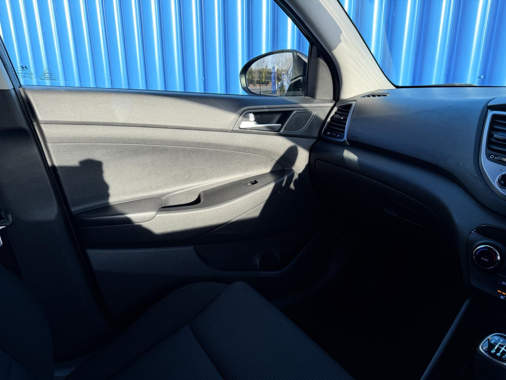 Hyundai TUCSON 1.7 CRDi Blue Drive SE SUV 5dr Diesel Manual Euro 6 (s/s) (116 ps)