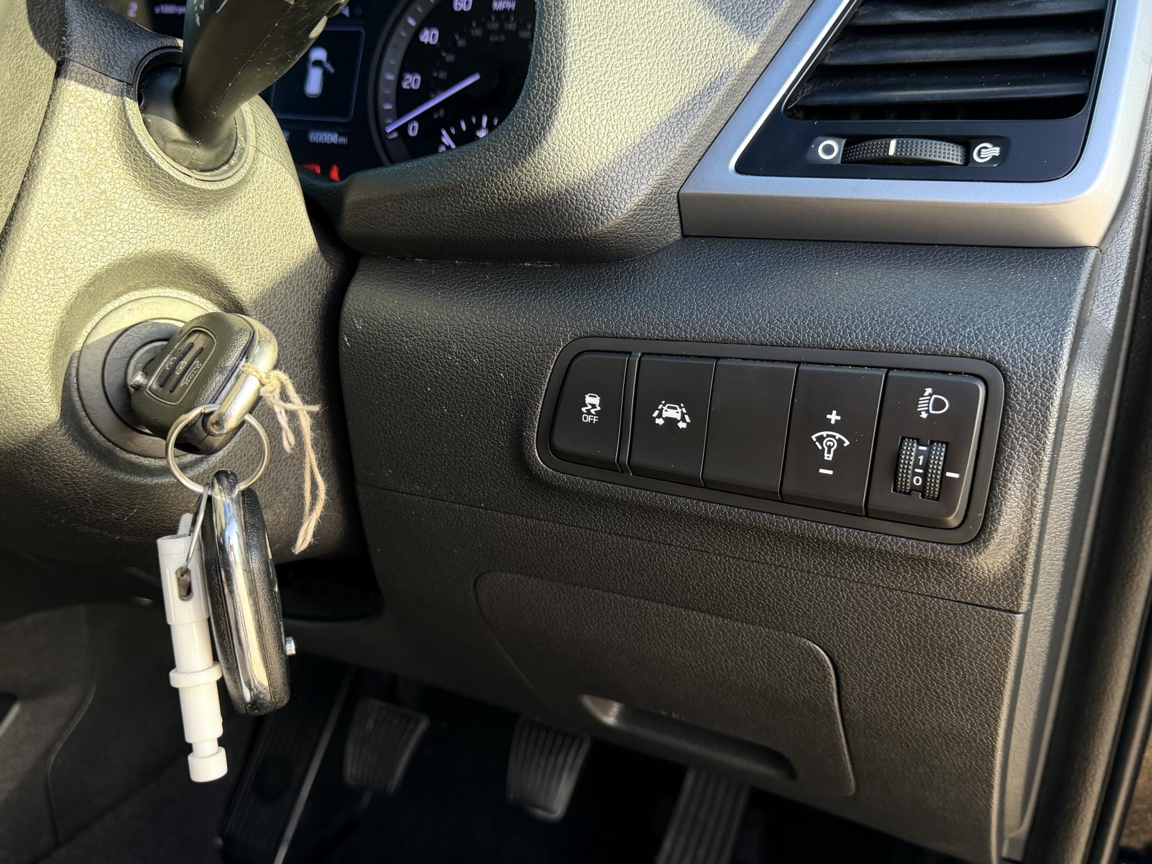 Hyundai TUCSON 1.7 CRDi Blue Drive SE SUV 5dr Diesel Manual Euro 6 (s/s) (116 ps)