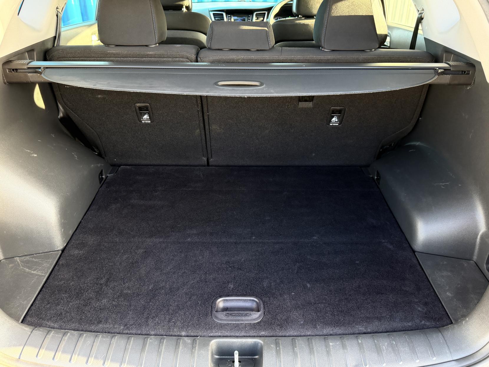 Hyundai TUCSON 1.7 CRDi Blue Drive SE SUV 5dr Diesel Manual Euro 6 (s/s) (116 ps)