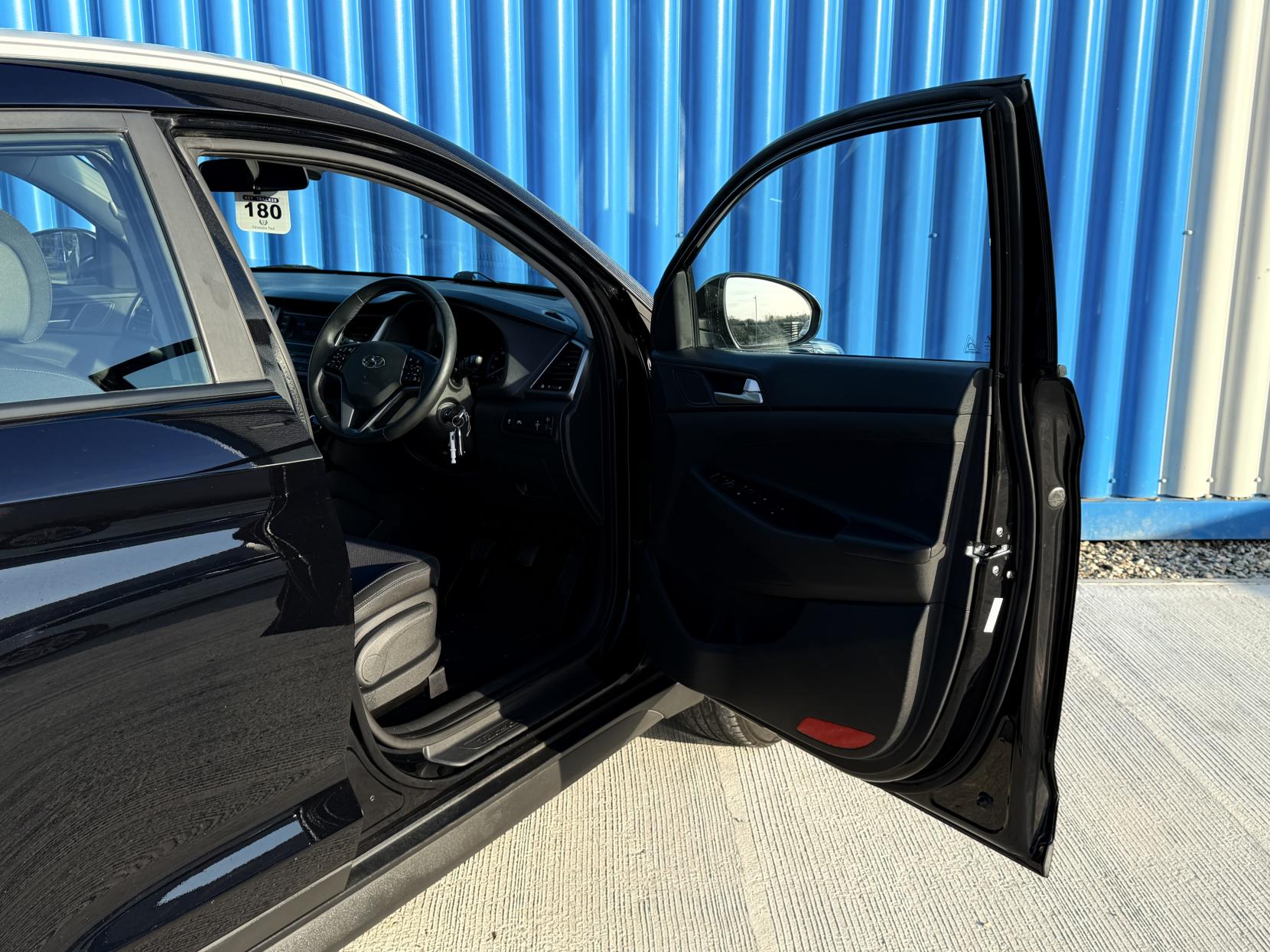 Hyundai TUCSON 1.7 CRDi Blue Drive SE SUV 5dr Diesel Manual Euro 6 (s/s) (116 ps)