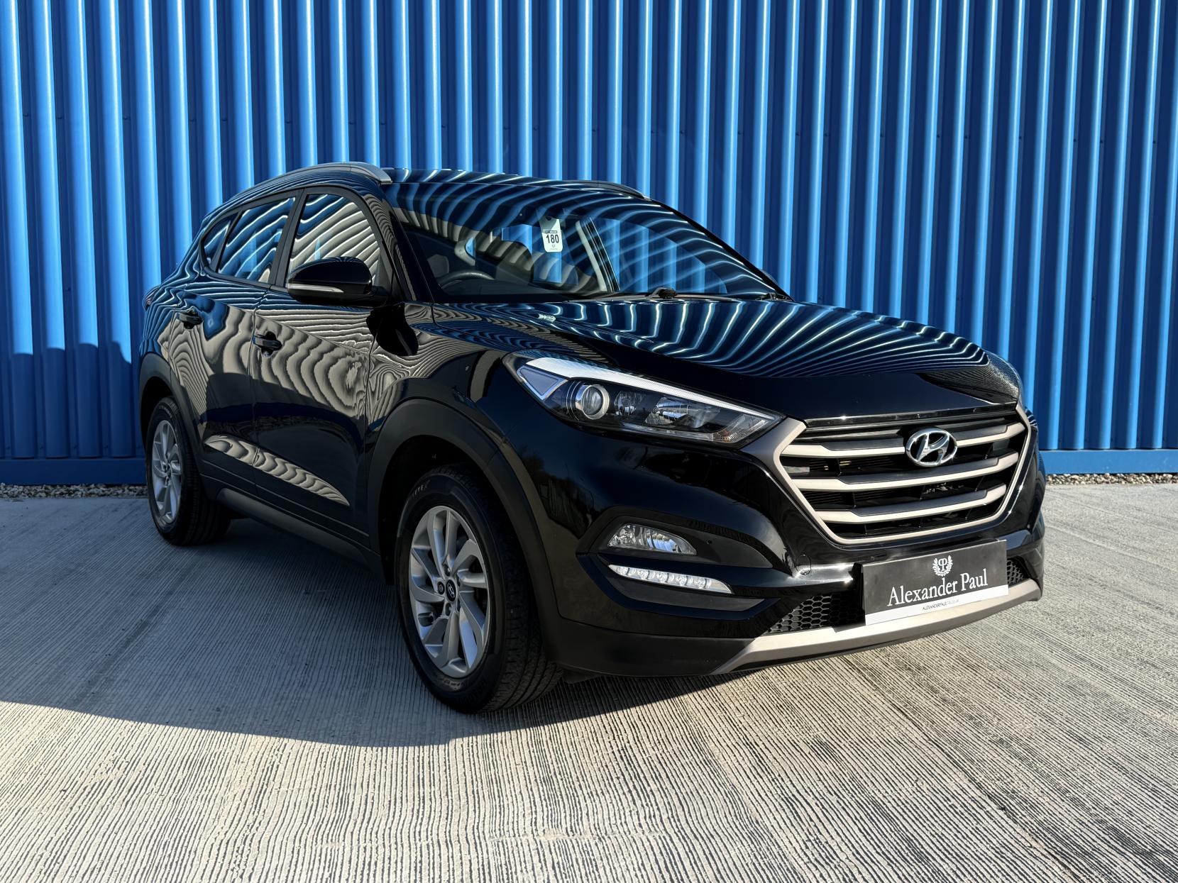 Hyundai TUCSON 1.7 CRDi Blue Drive SE SUV 5dr Diesel Manual Euro 6 (s/s) (116 ps)